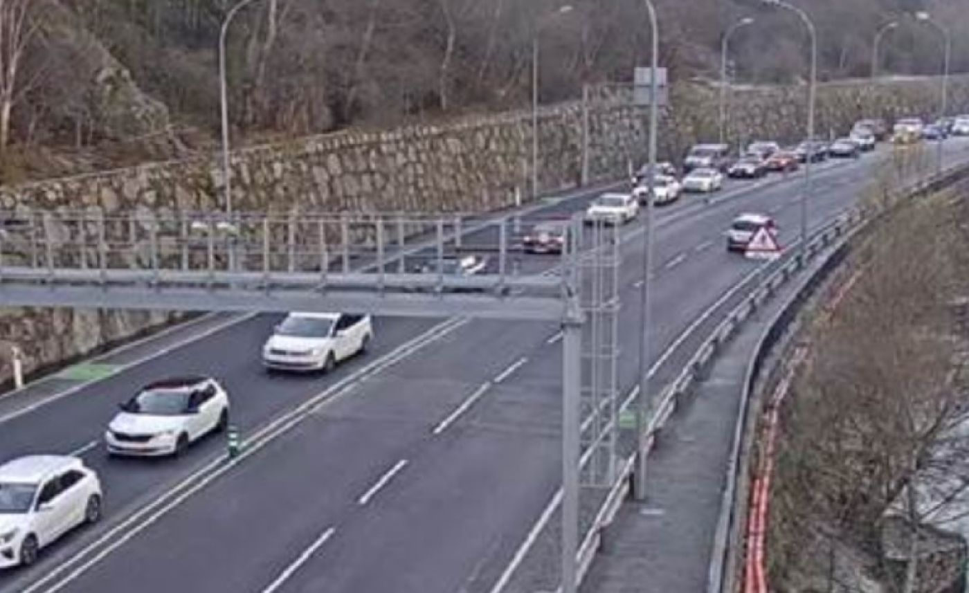 Retencions abans d'arribar a la zona de la Portalada.