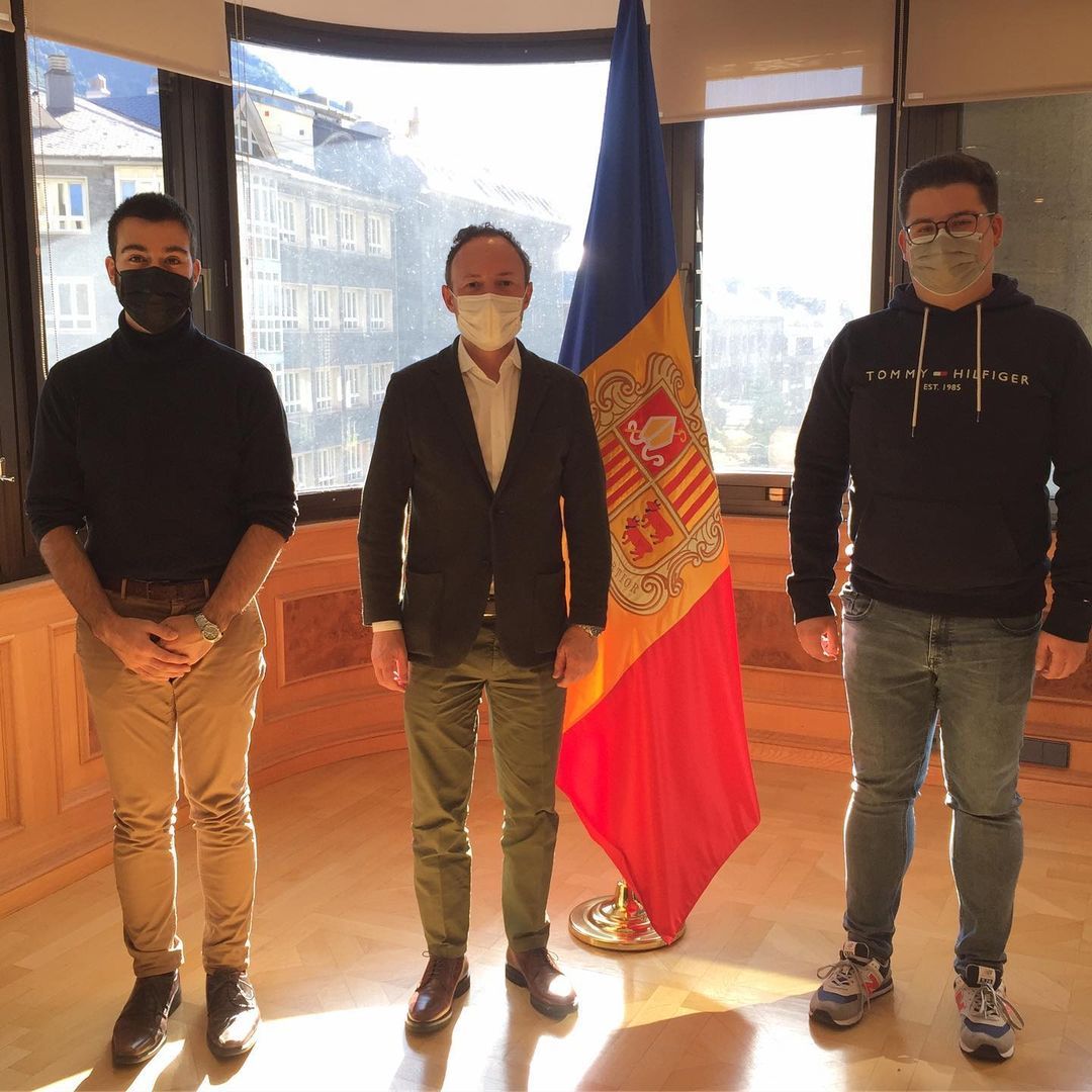 Els representants d'Andrail amb el cap de Govern, Xavier Espot