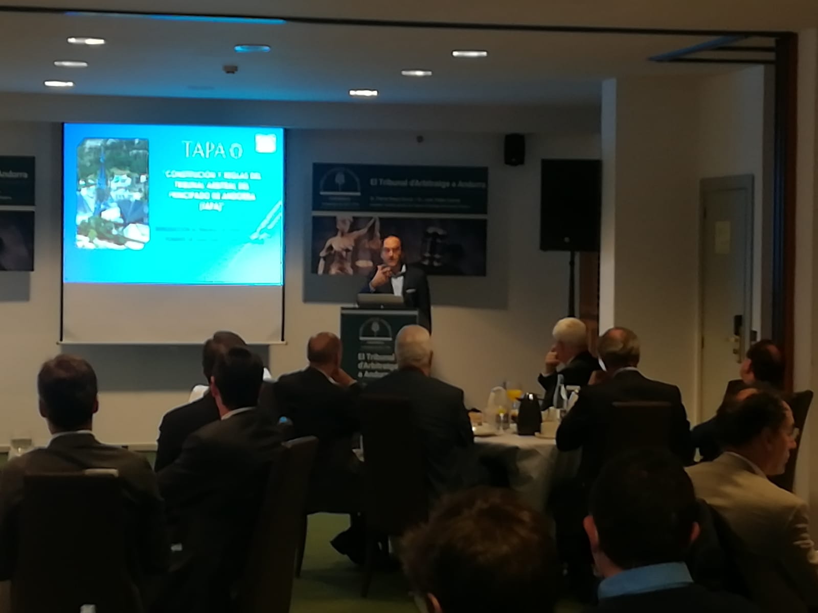 El Tribunal d'Arbitratge s'ha presentat aquest dimecres a l'Empresa Familiar Andorrana (EFA).