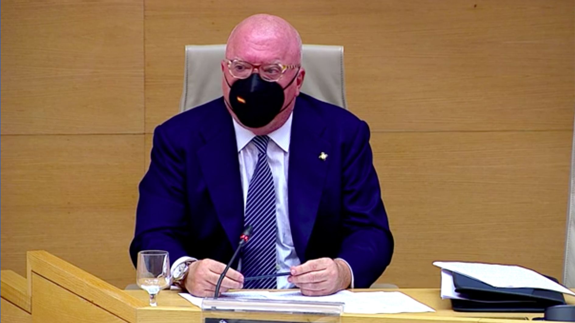 El comissari jubilat José Manuel Villarejo durant la compareixença al Congrés. El comissari jubilat José Manuel Villarejo durant la compareixença al Congrés.