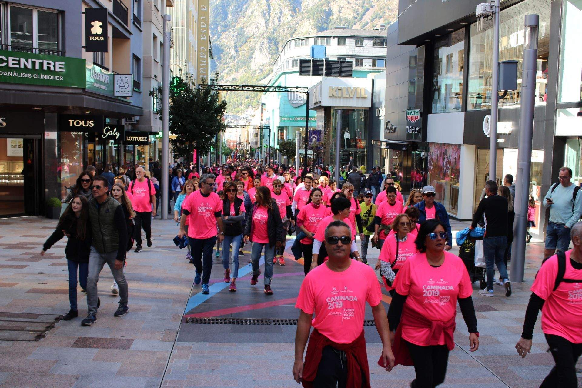 Un moment d'una edició anterior de la Caminada contra el Càncer.