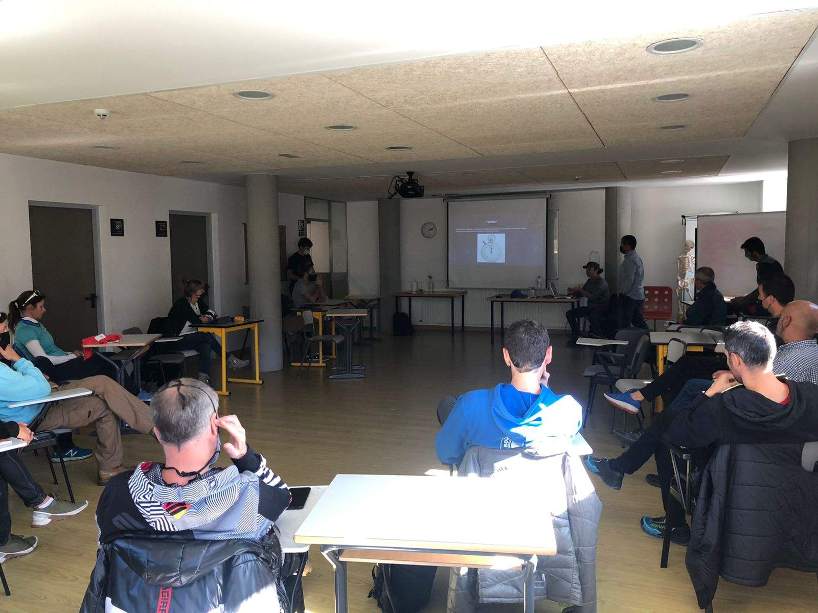 Els participants a la trobada de tècnics d'aquest dilluns a Ordino.