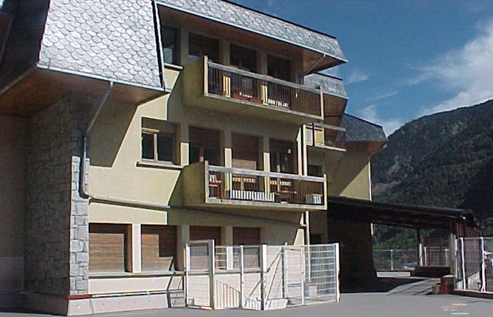 Una foto de l'escola maternal francesa de Ciutat de Valls. Una foto de l'escola maternal francesa de Ciutat de Valls.
