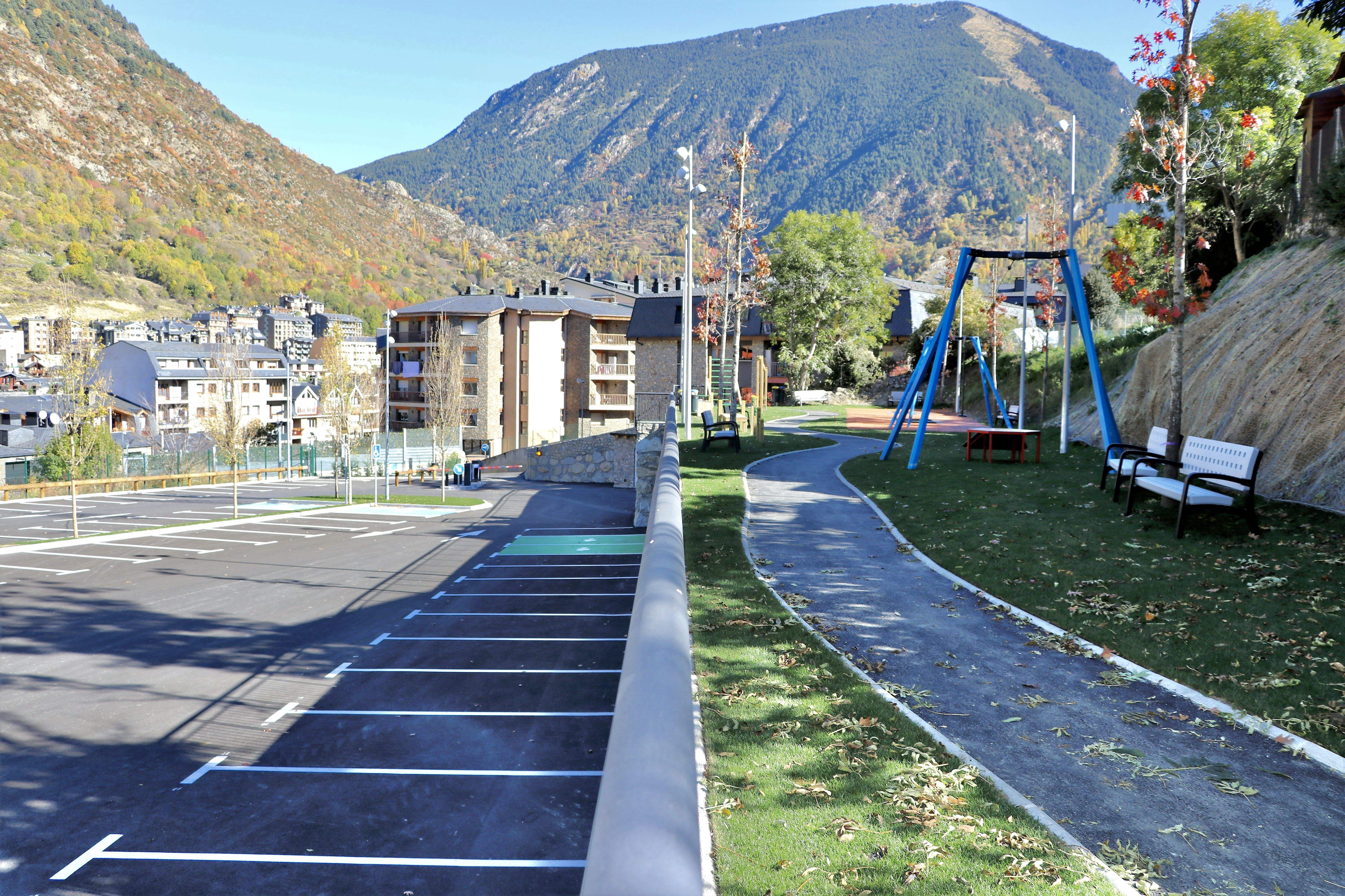 Nou aparcament de Casa Tresà a Encamp