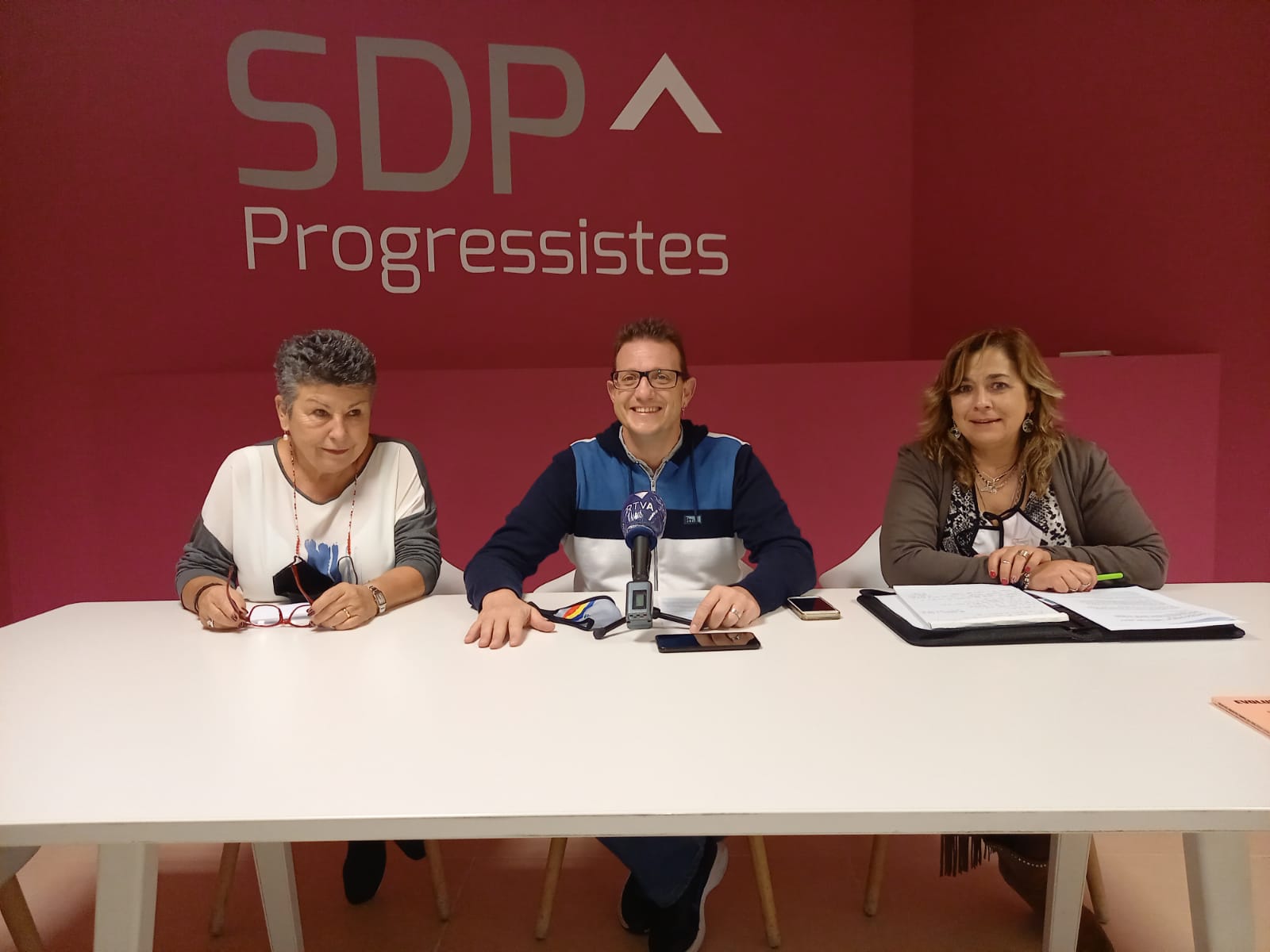 Montoliu, Donsión i Zopetti, durant la roda de premsa.