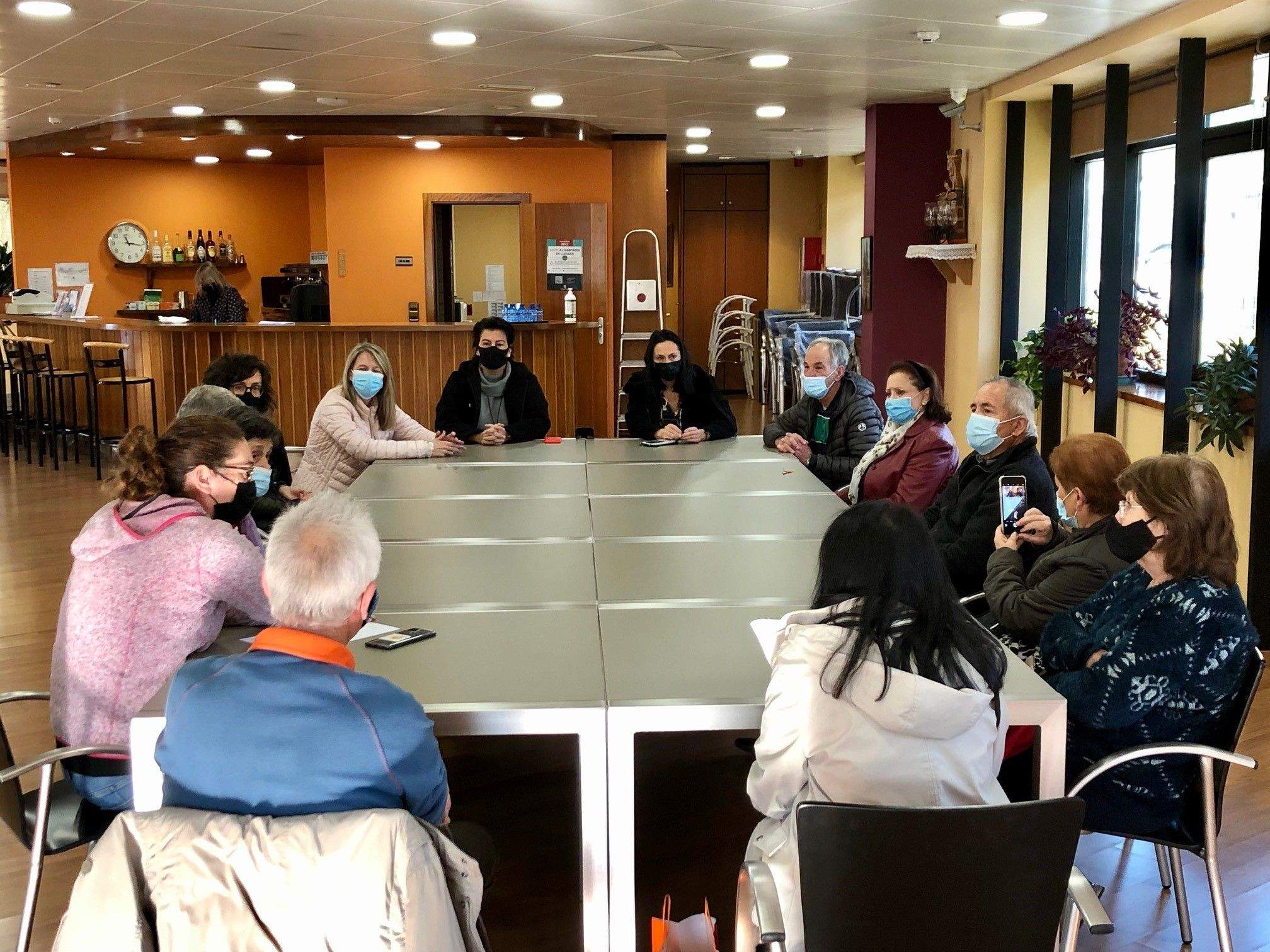 Trobada dels padrins amb les cònsols.