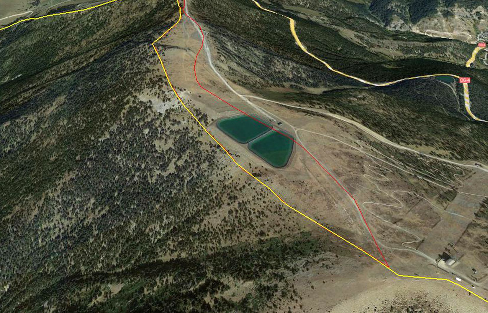 Una imatge de la zona reflectida per Google Earth sobreposant-hi les línies de cartografia de cada Estat. Una imatge de la zona reflectida per Google Earth sobreposant-hi les línies de cartografia de cada Estat.