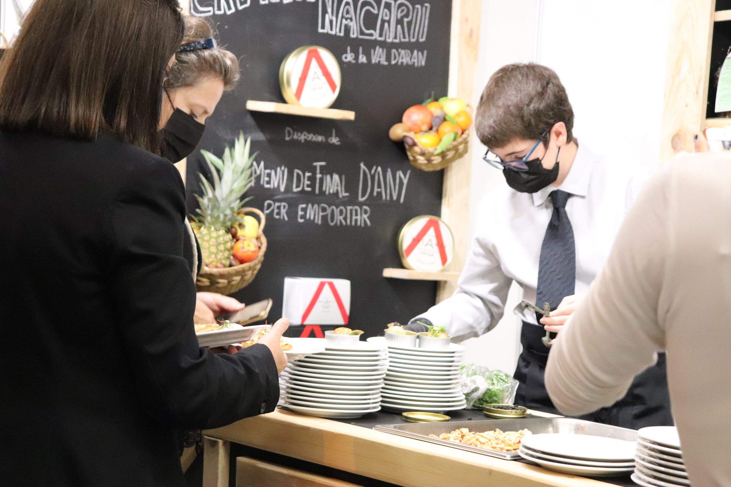 Un dels estands de restauració a la Mostra Gastronòmica en una edició anterior.