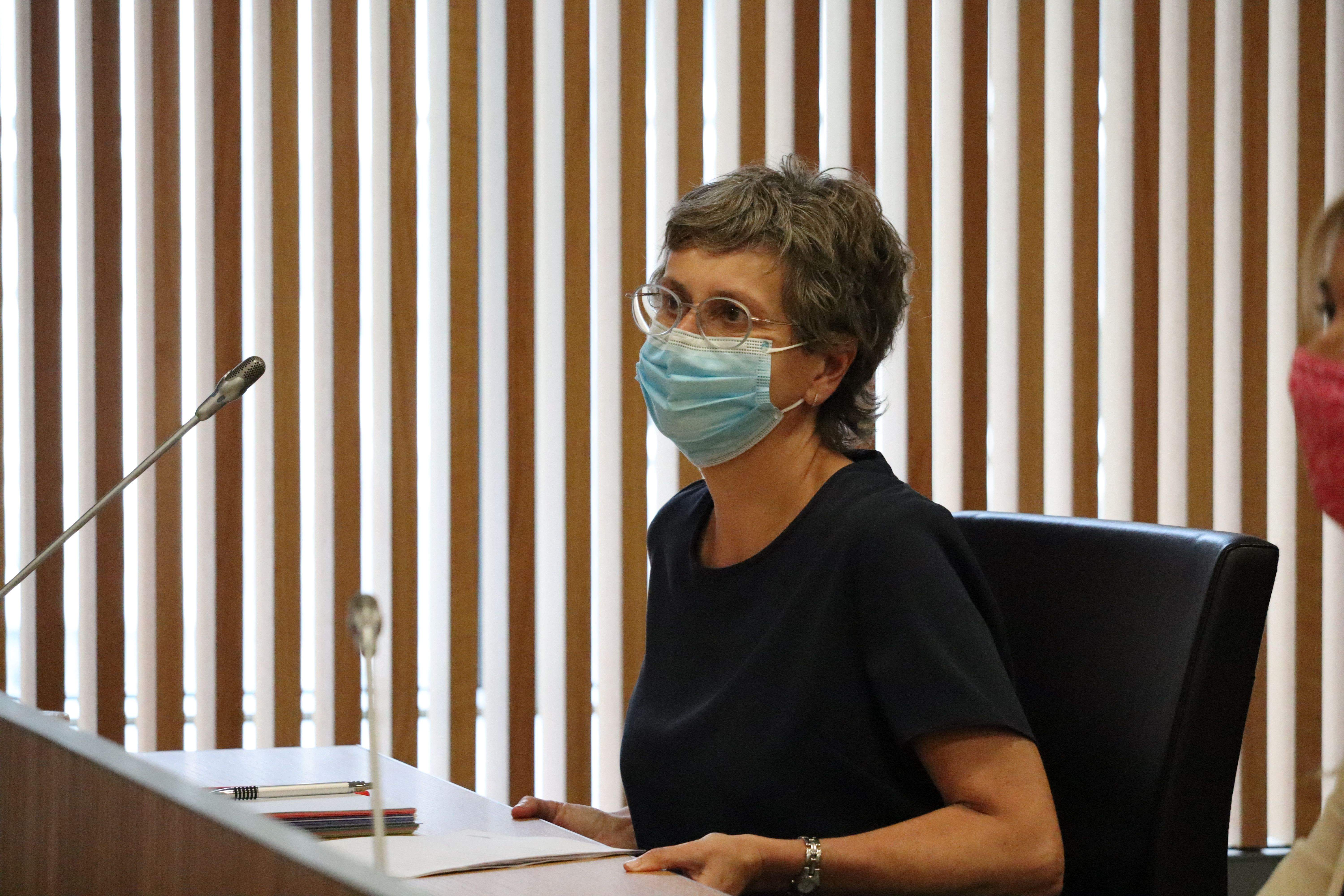 Susanna Vela en una comissió legislativa.