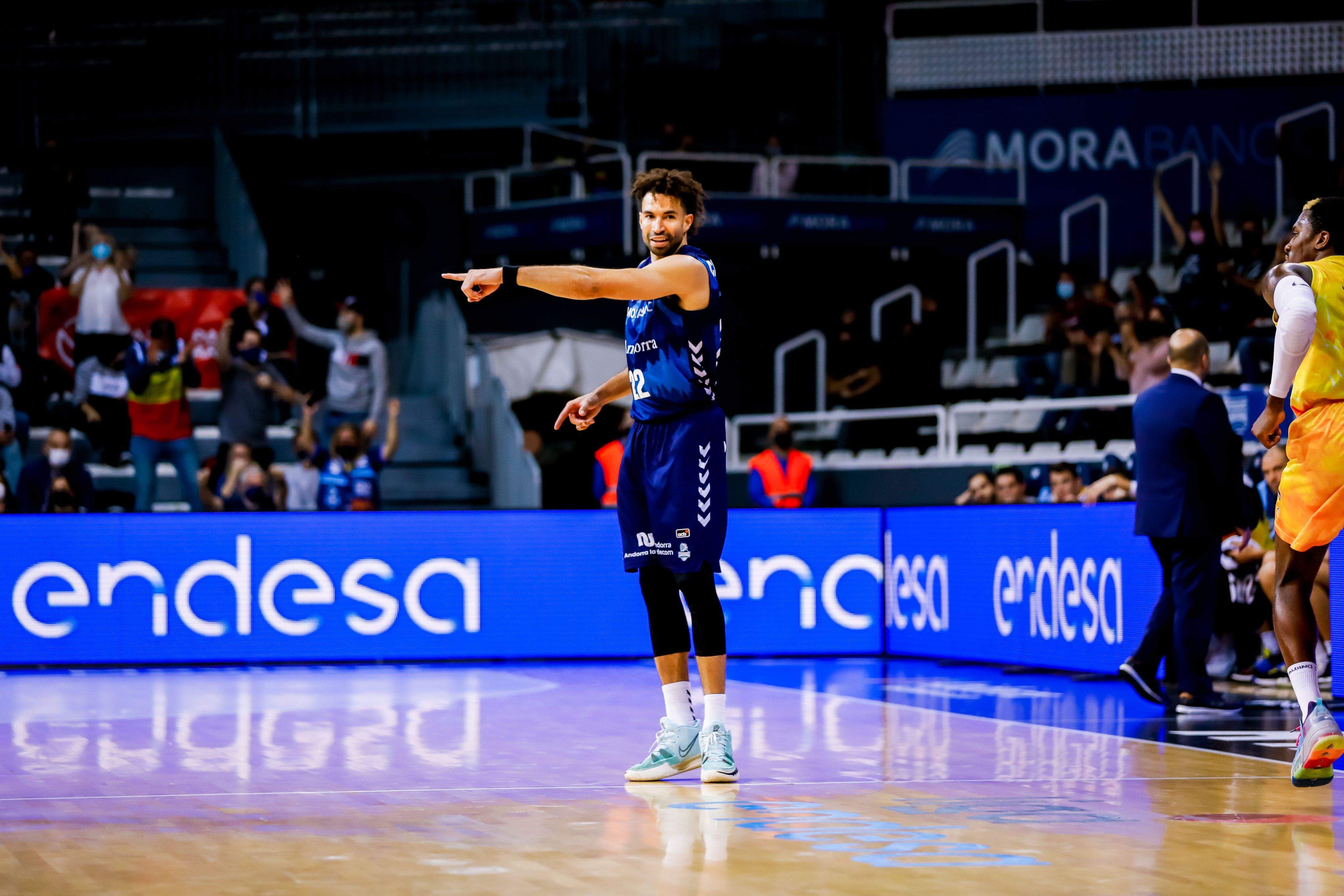 Drew Crawford durant un partit amb el MoraBanc.