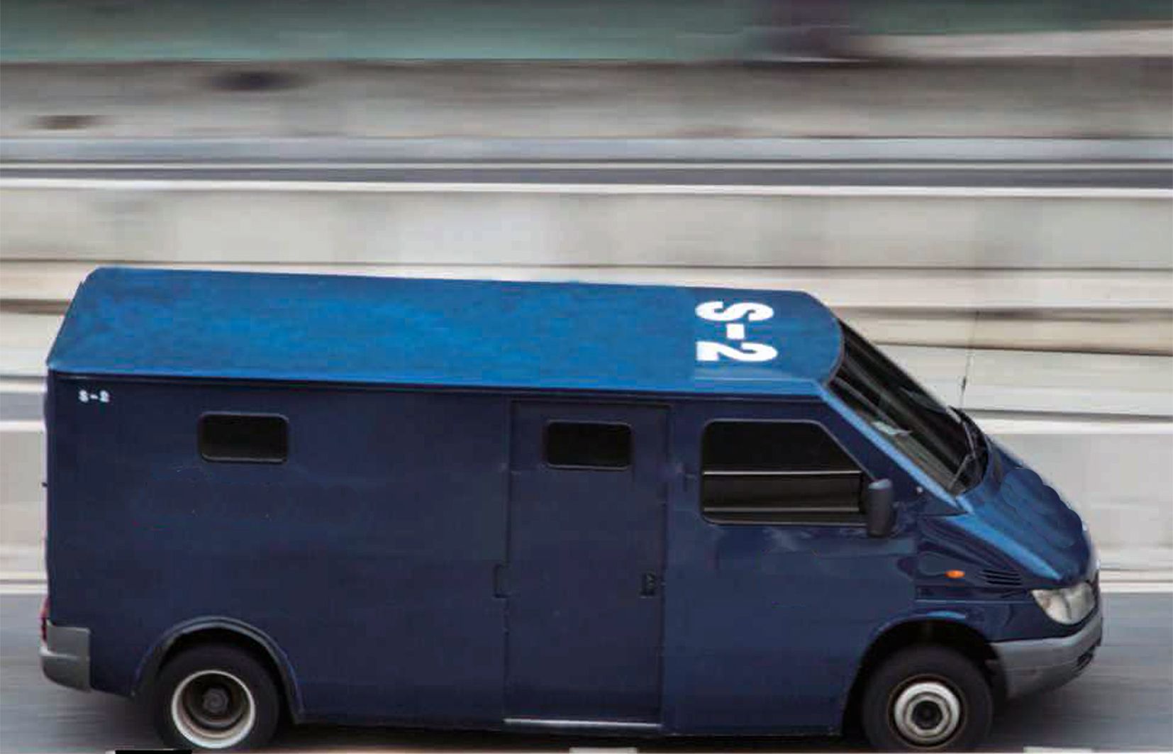 Un furgó de transport de fons.