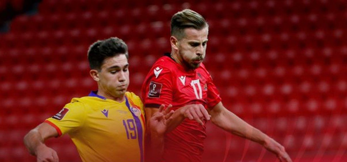 Rozas i Uzuni en una acció del partit.