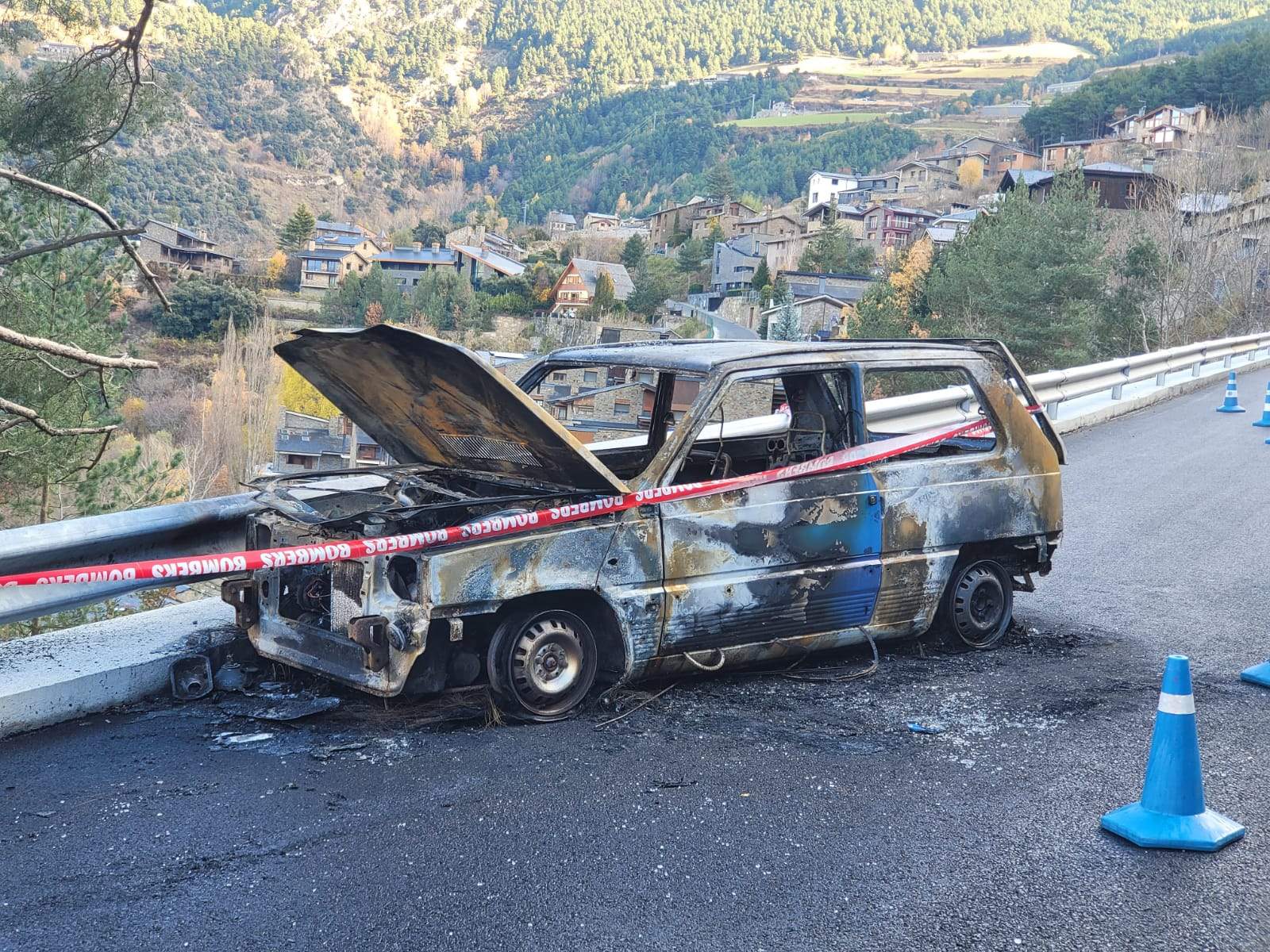 El vehicle calcinat.