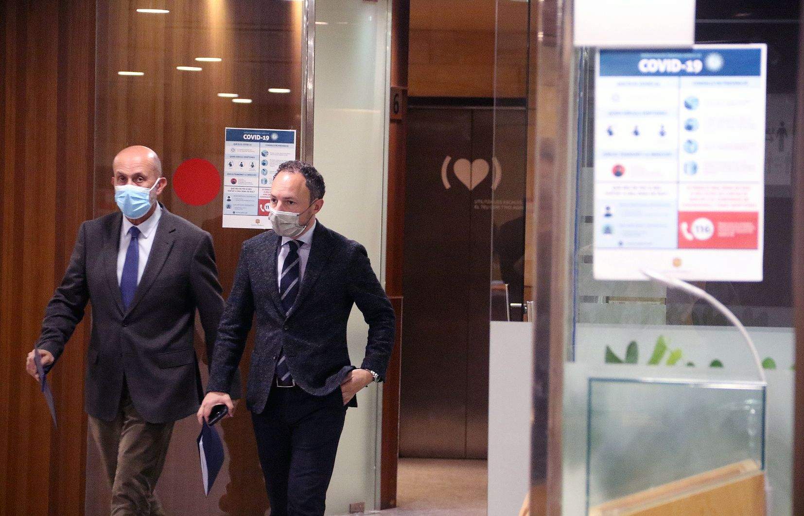 Joan Martínez Benazet i Xavier Espot adreçant-se a la compareixença. Joan Martínez Benazet i Xavier Espot adreçant-se a la compareixença.