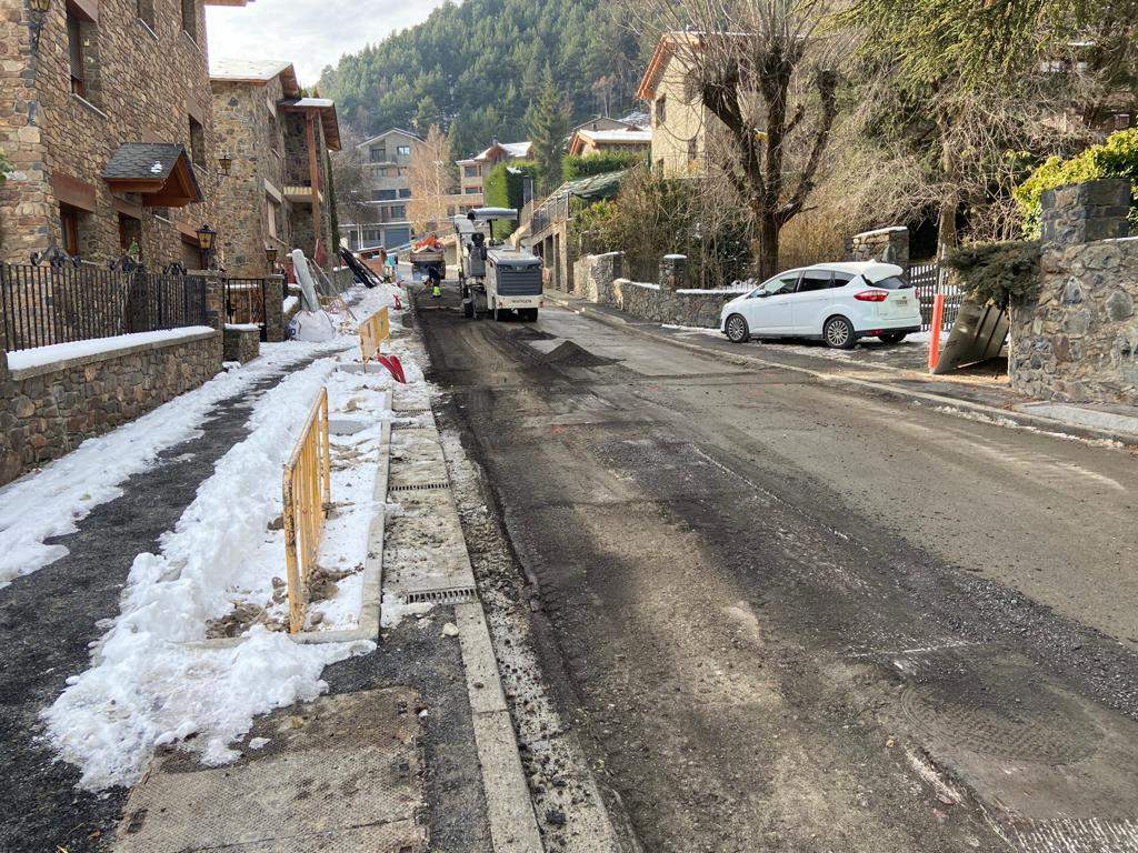 Els treballs previs a l'enquitranament es van fer dimecres.