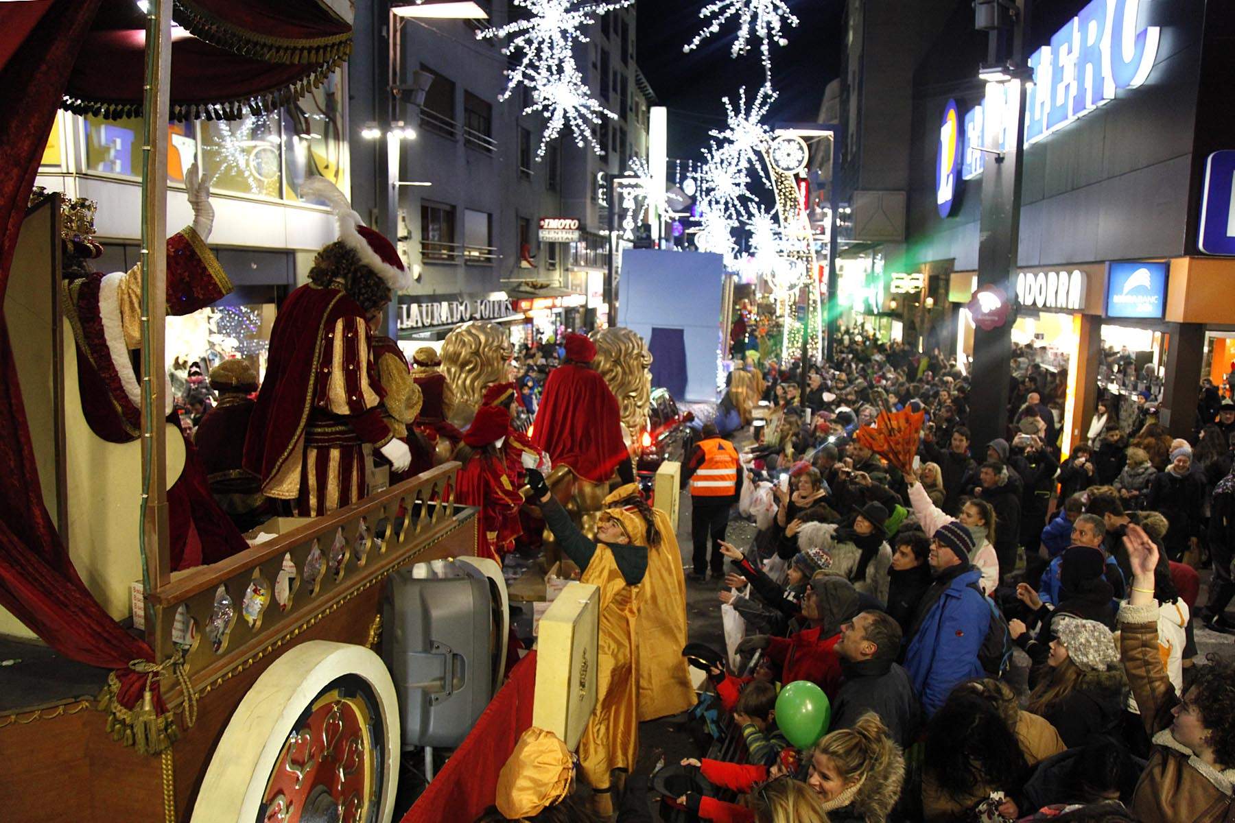 La cavalcada conjunta d'Andorra la Vella i Escaldes-Engordany de l'any 2019.