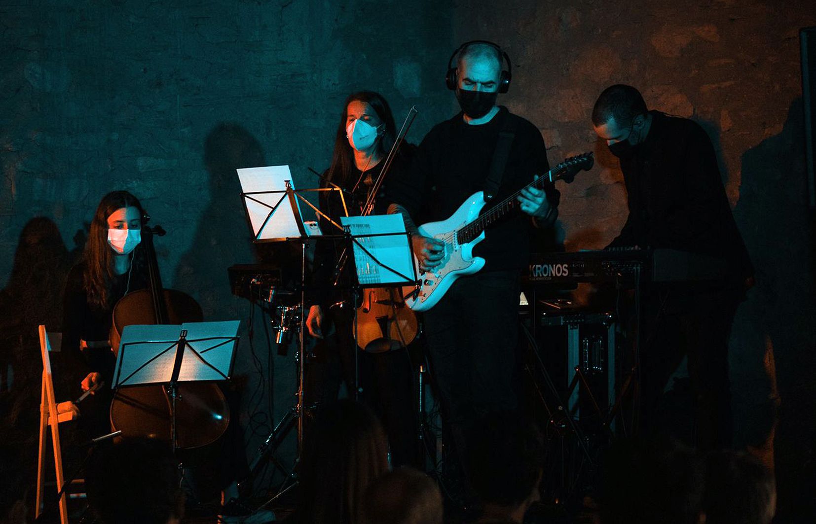 Interpretació del 'Som llum'.