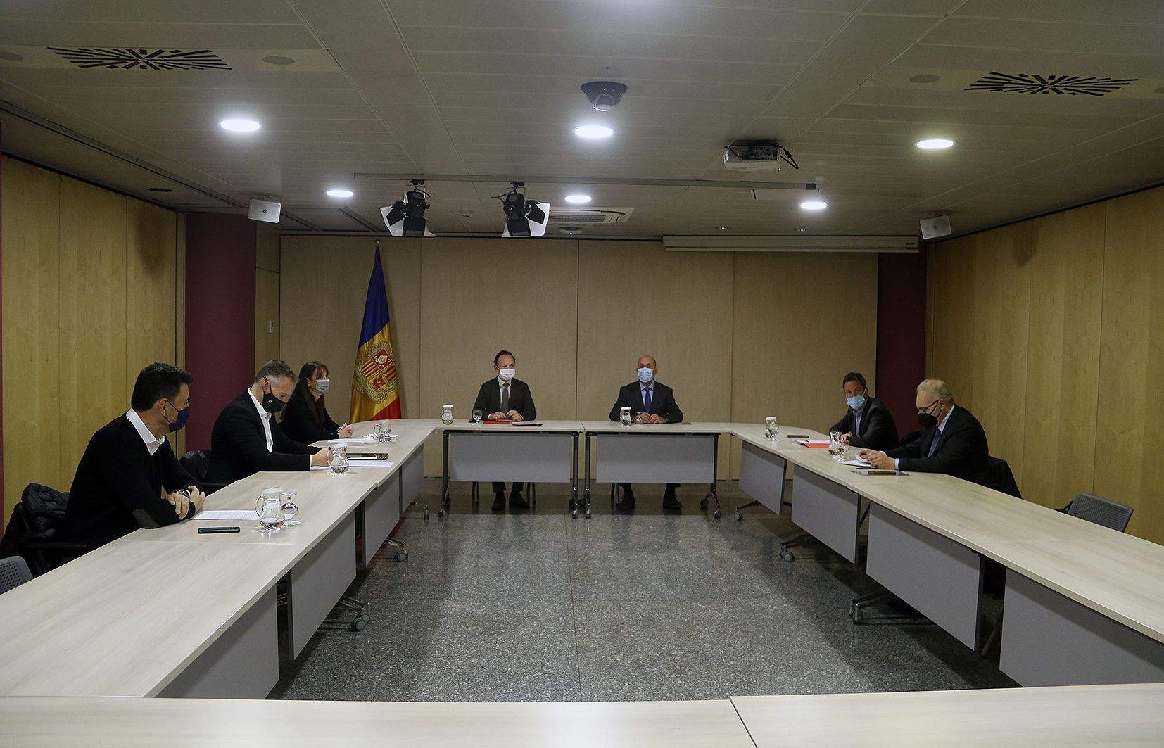 Una imatge de grup dels participants en la trobada.