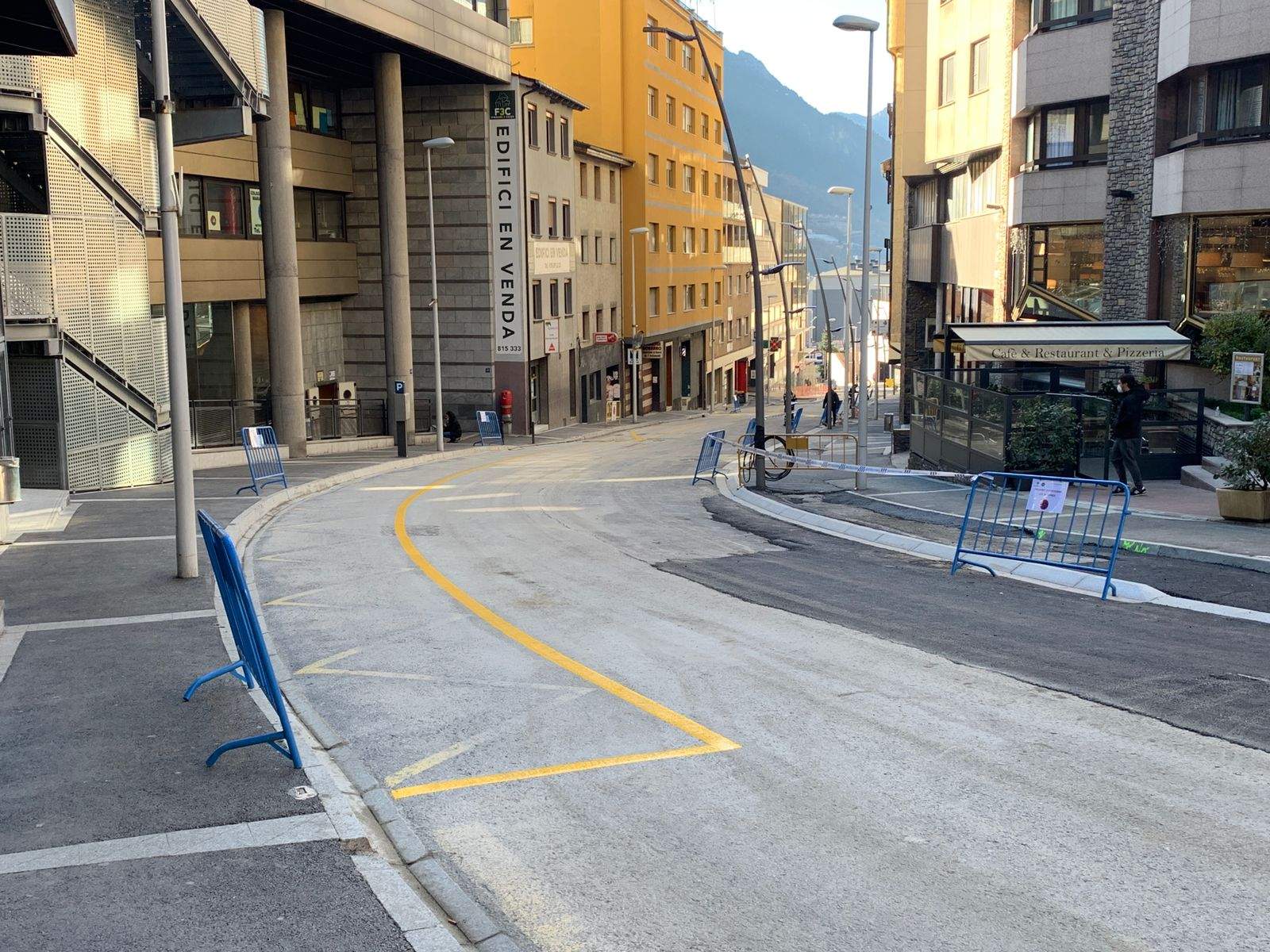 Una imatge d'aquest migdia de l'avinguda Fiter i Rossell.