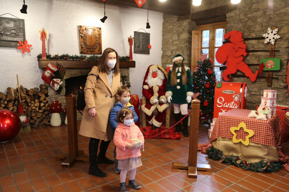 El Pare Noel ha estat molt matiner a Sant Julià de Lòria.