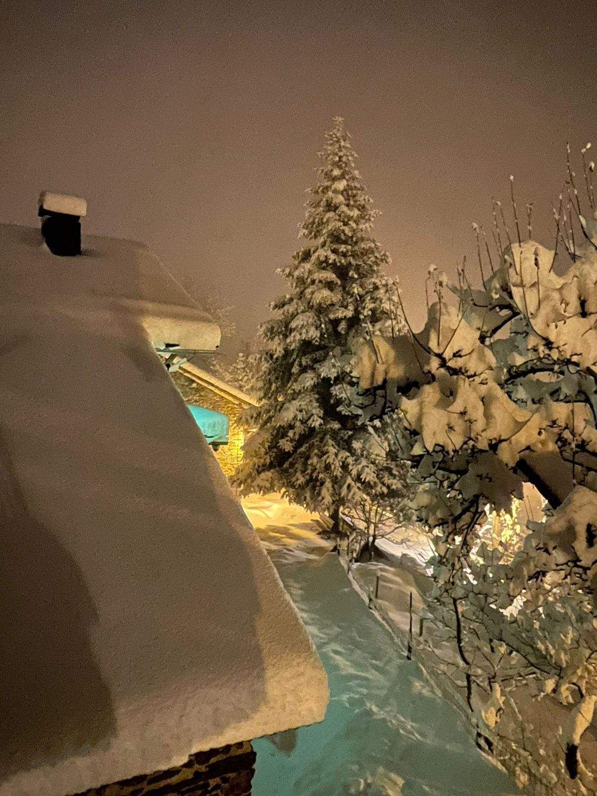 Acumulació de neu a Canillo. 