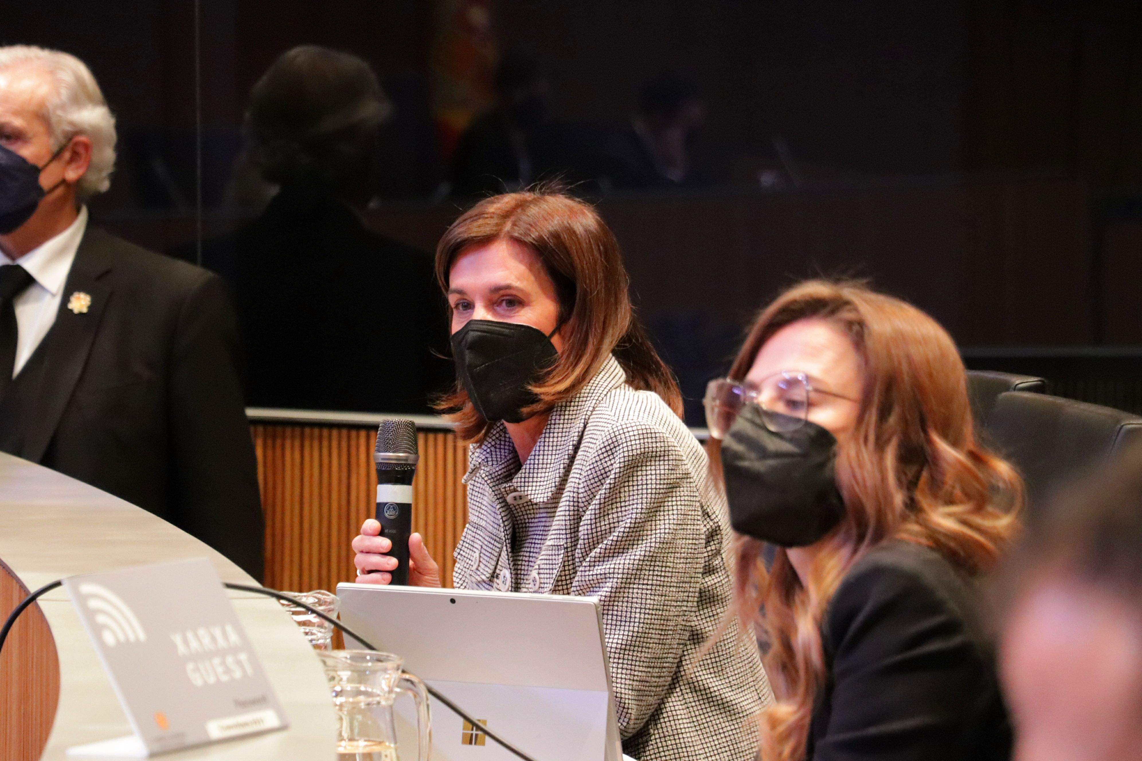 La ministra d'Educació, Ester Vilarrubla, en una intervenció posteriora l'entrevista al Consell.