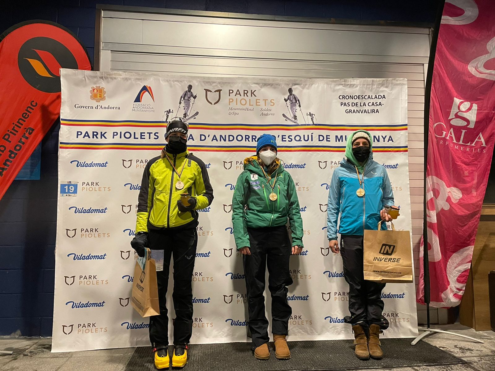 El podi femení de la Cronoescalada Nocturna.