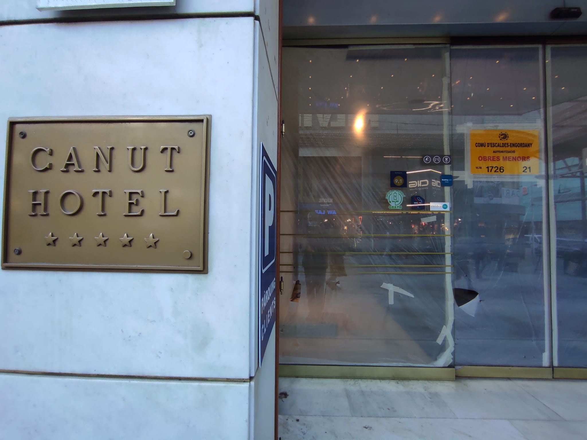 El rètol que evidencia l'inici dels treballs.