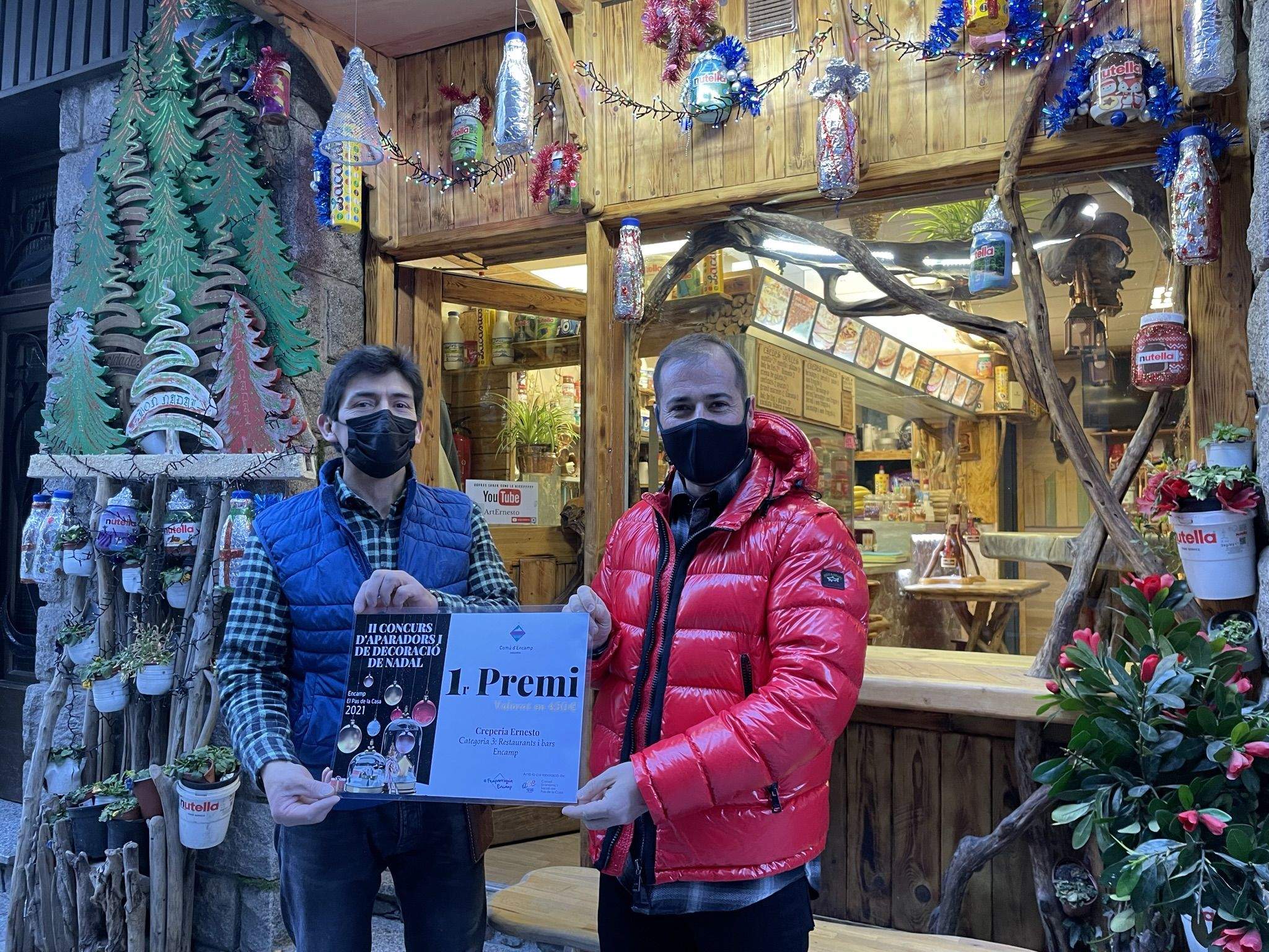 El guanyador de la categoria de bars, el propietari de Creperia Ernesto.