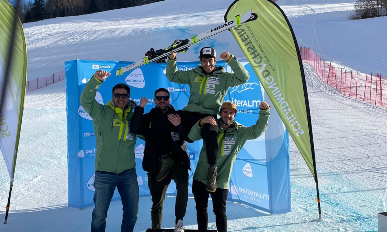 Joan Verdú celebrant la victòria a Reiteralm