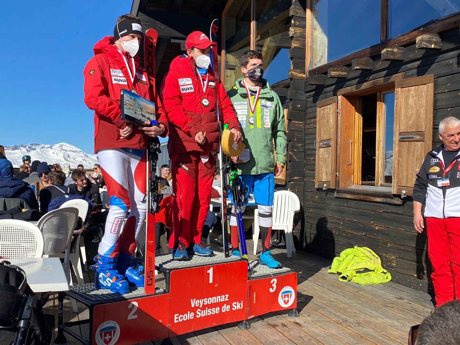 El podi, amb Roger Puig en tercera posició.