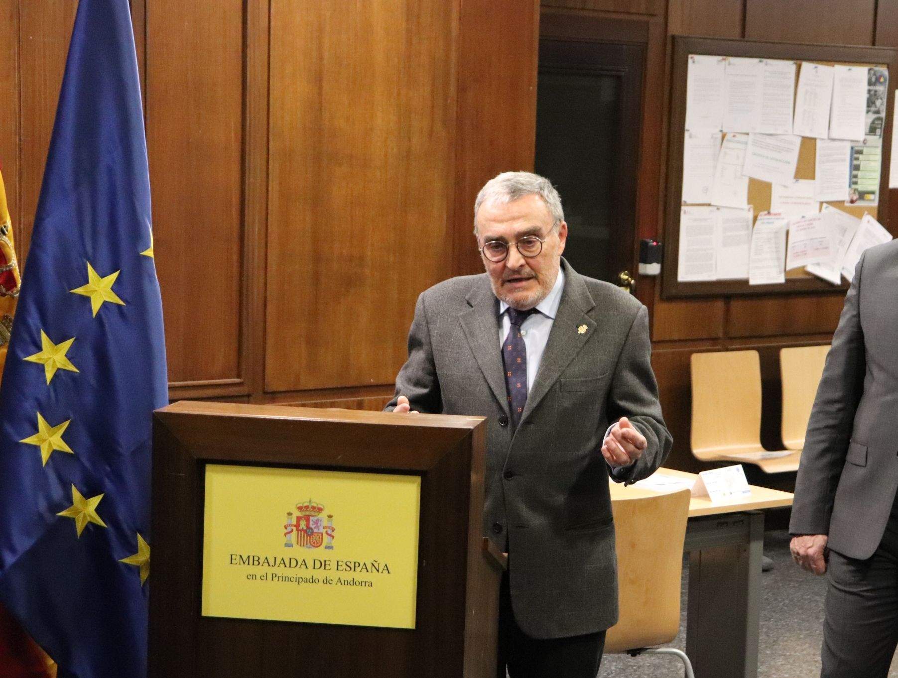 L'ambaixador espanyol, Àngel Ros, a una compareixença aquest dimecres.