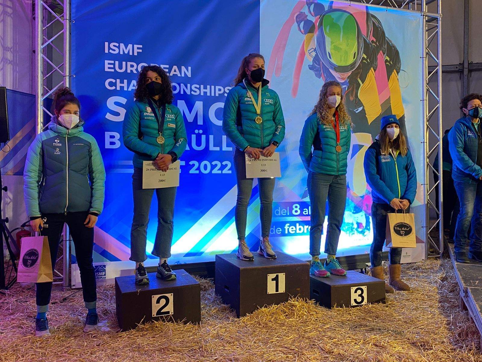 El podi de categoria U23, amb Laia Sebastià ciquena.