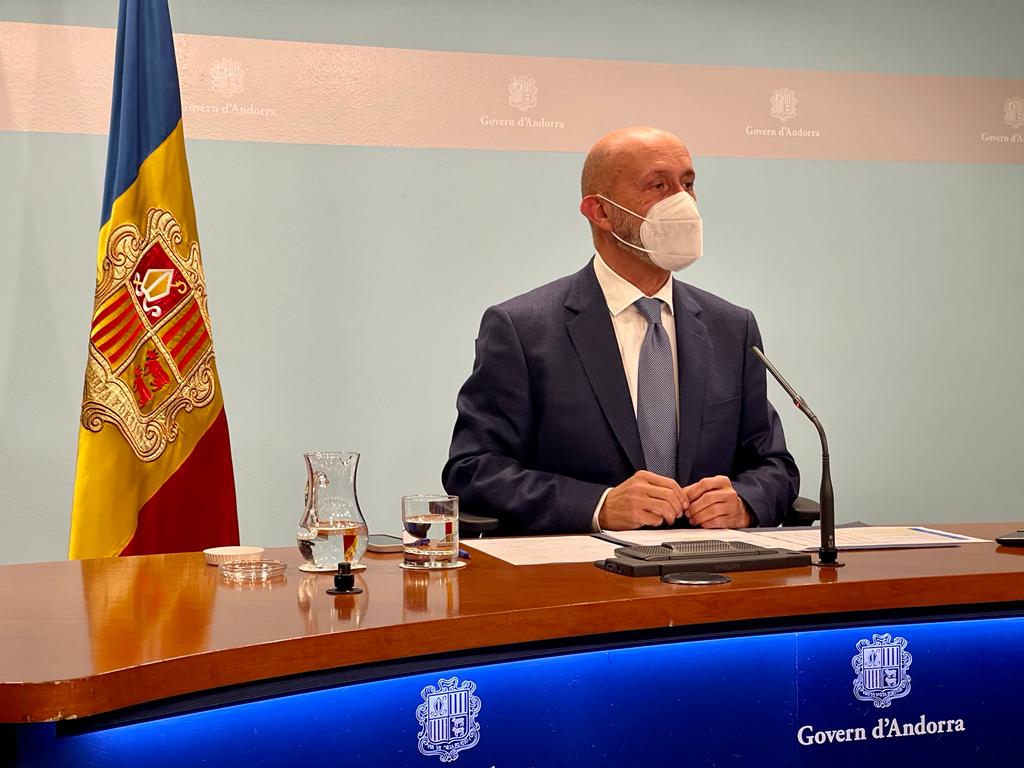 El ministre de Salut, Joan Martínez Benazet, durant la compareixença.