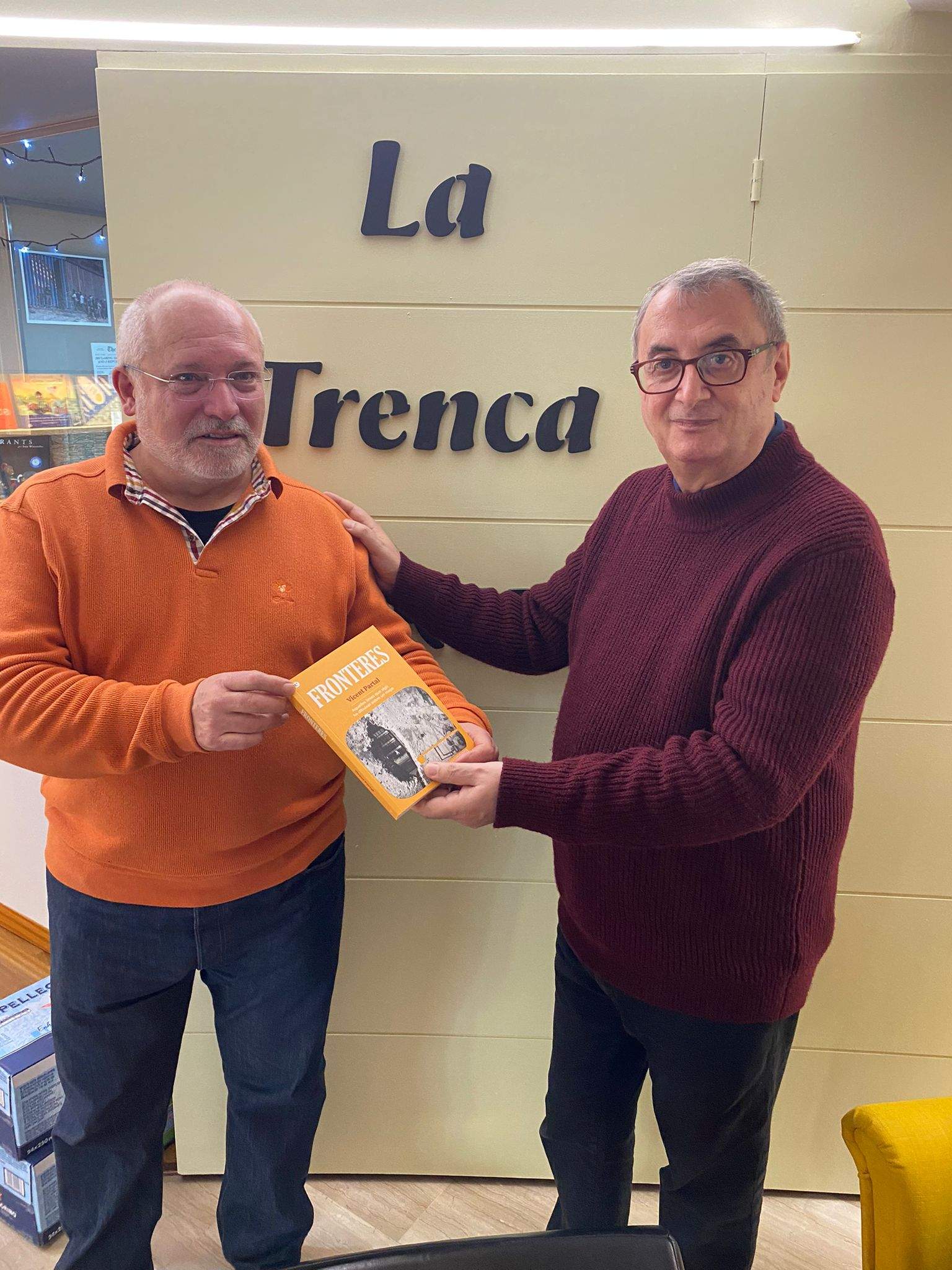 Puig amb l'autor de 'Fronteres', Vicenç Partal.