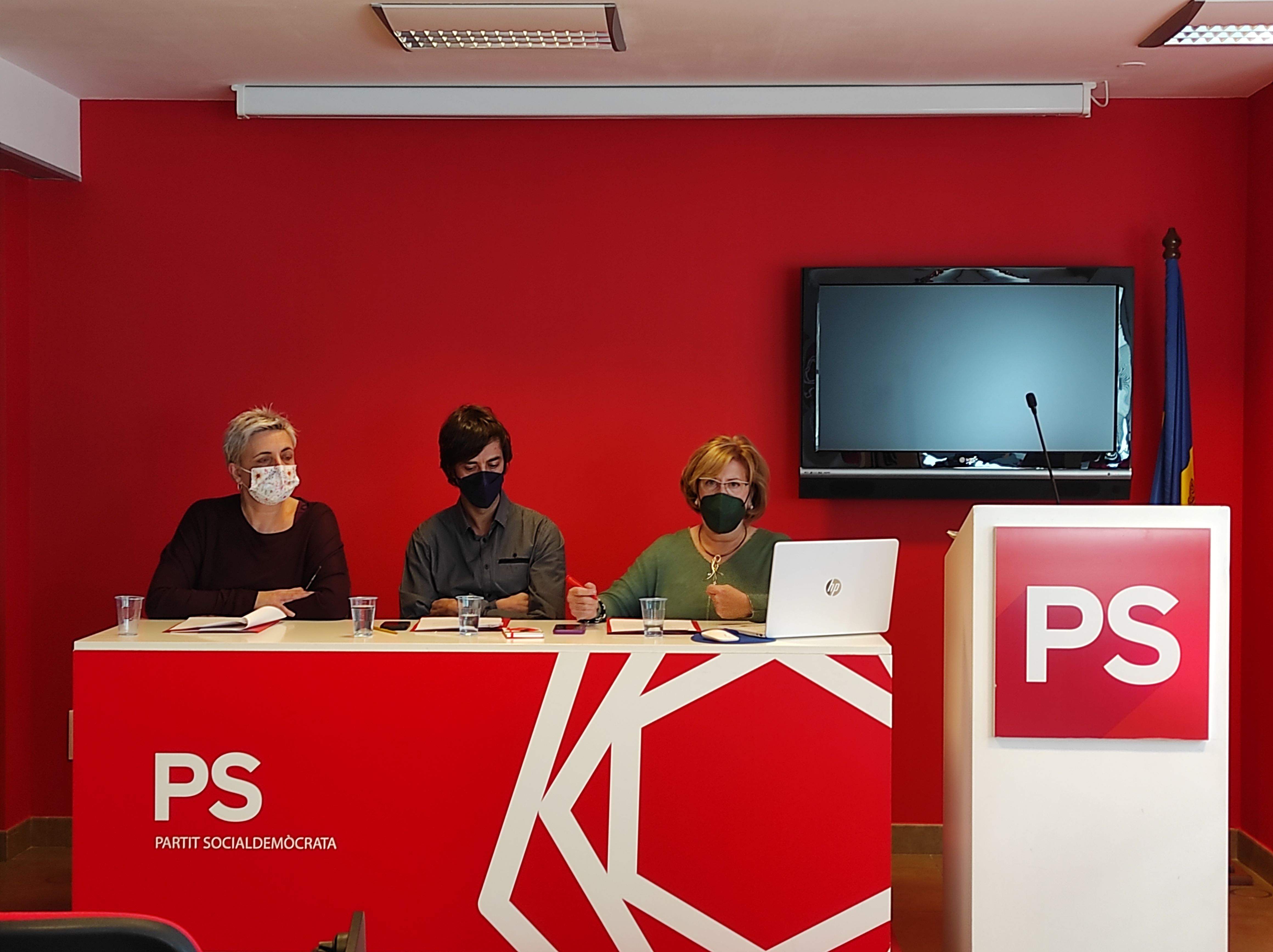 Els tres consellers durant la compareixença.