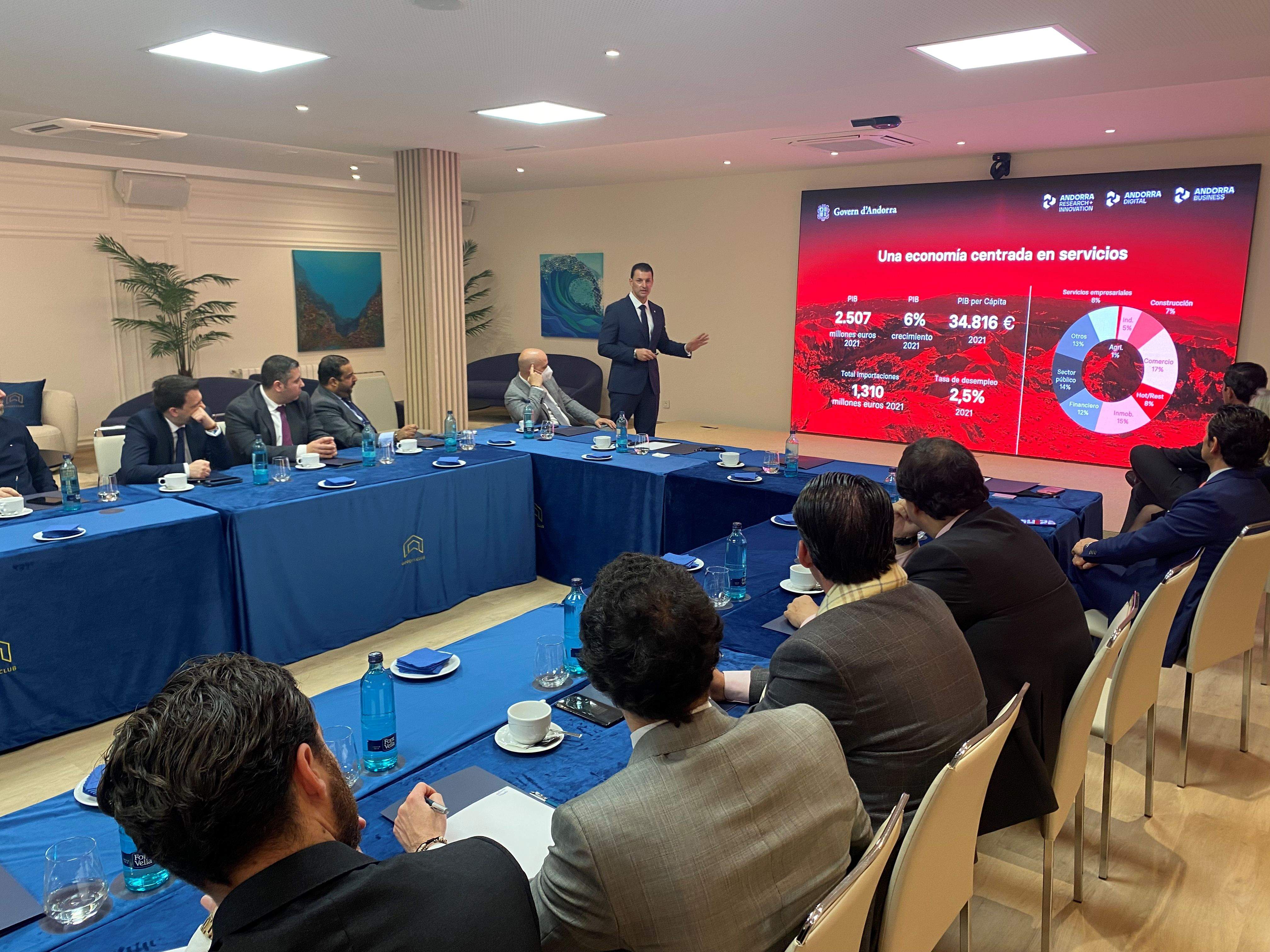 Jordi Gallardo durant una de les exposicions que s'han fet a Màlaga.