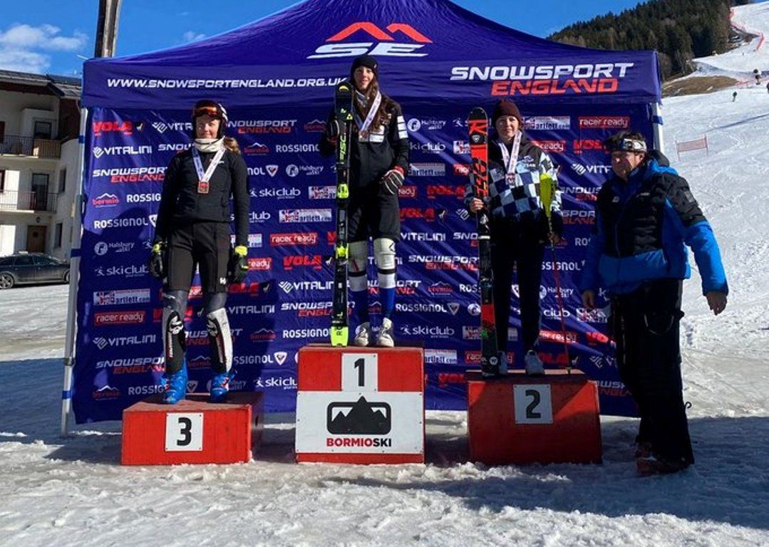Carla Mijares al podi de Bormio aquest diumenge.