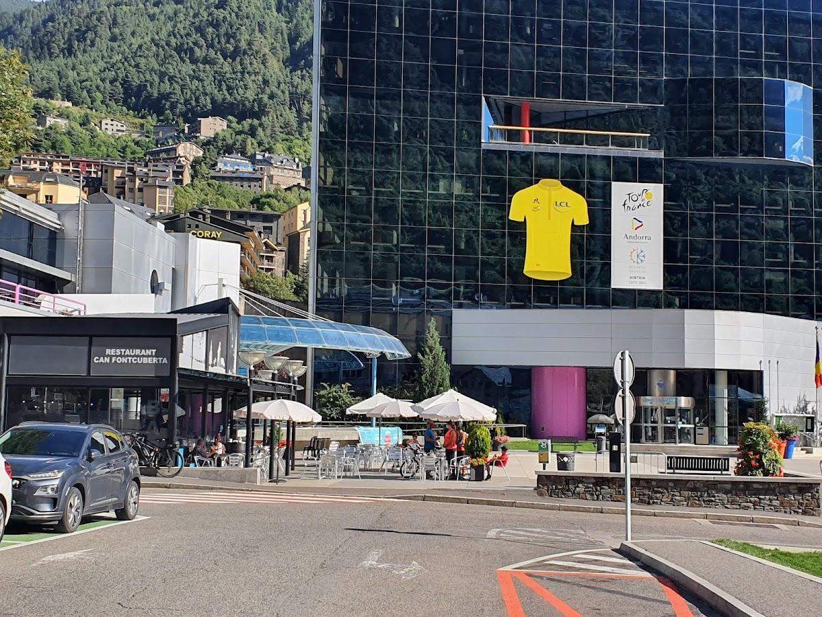 Una imatge d'arxiu de la plaça dels Arínsols d'Encamp.