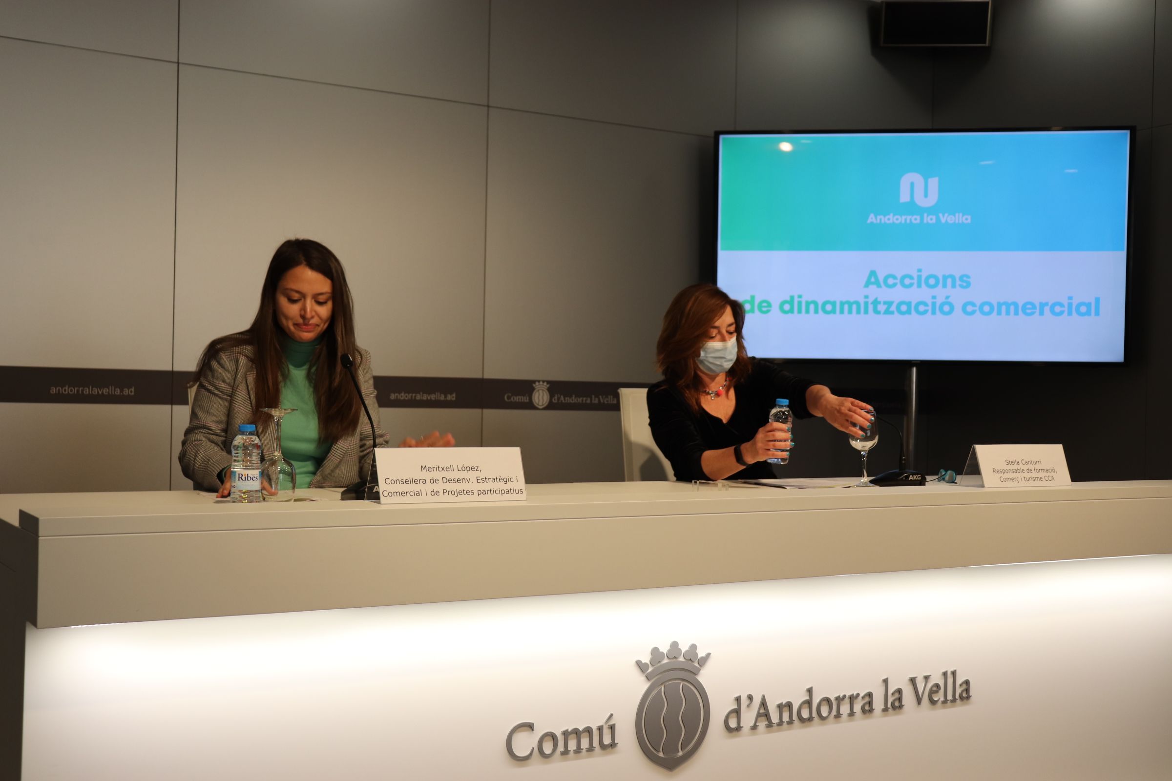 Meritxell López i Stella Canturri presentant el nou pla de dinamització. Meritxell López i Stella Canturri presentant el nou pla de dinamització.