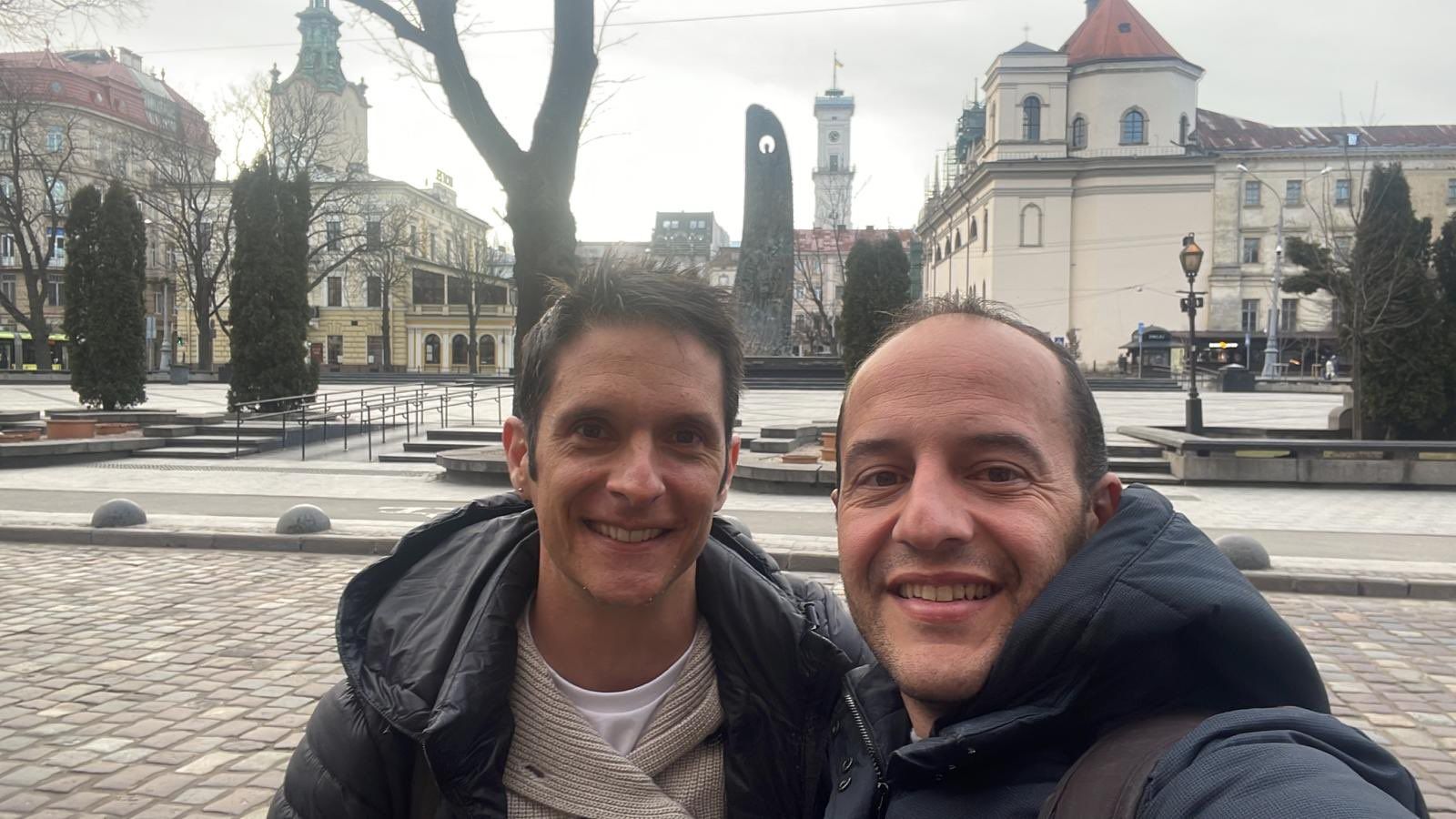 Jordi Escura i Lluís Cortès a Lviv. Jordi Escura i Lluís Cortès a Lviv.