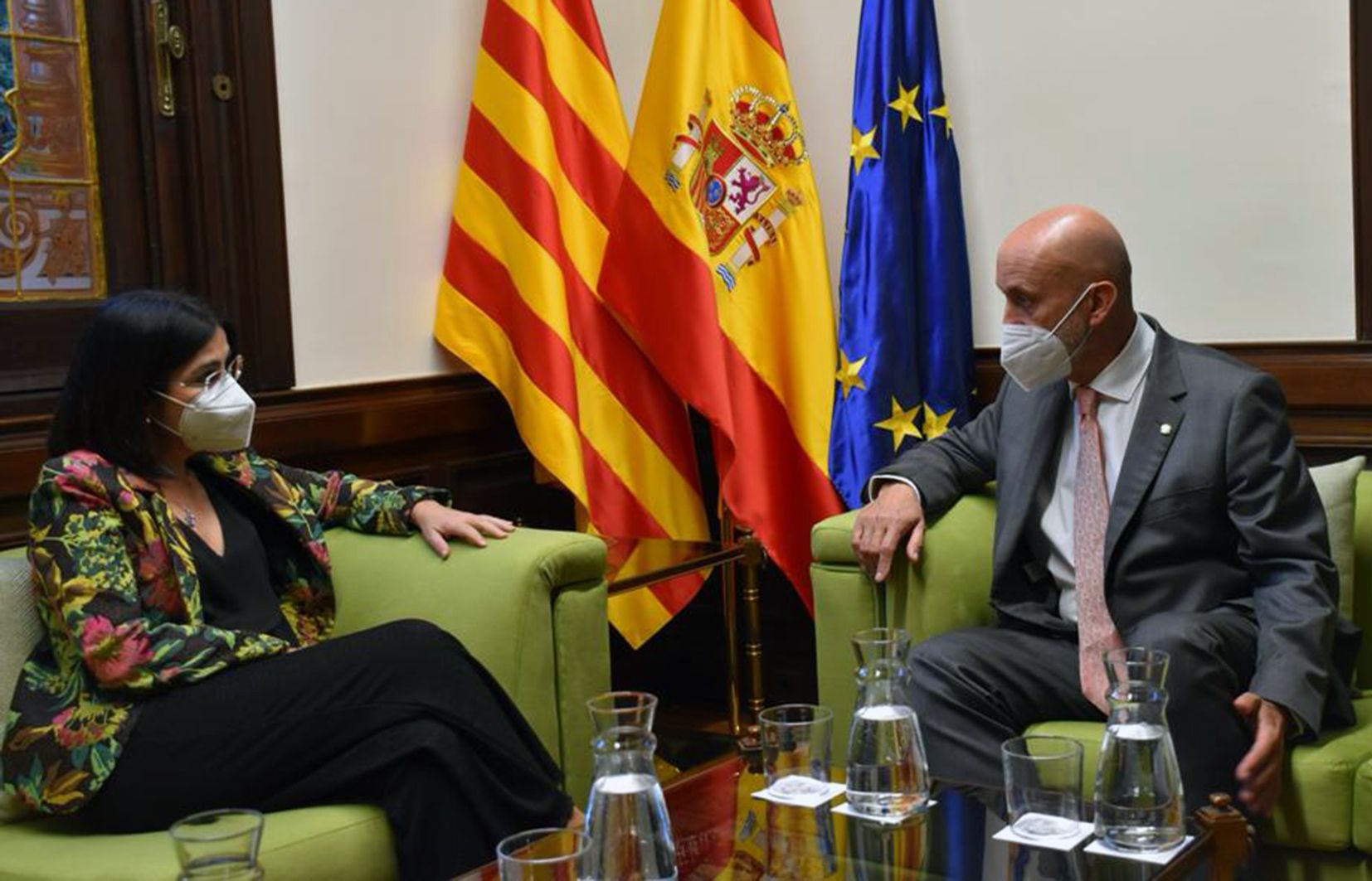 Un moment de la trobada entre Carolina Darias i Joan Martínez Benazet.