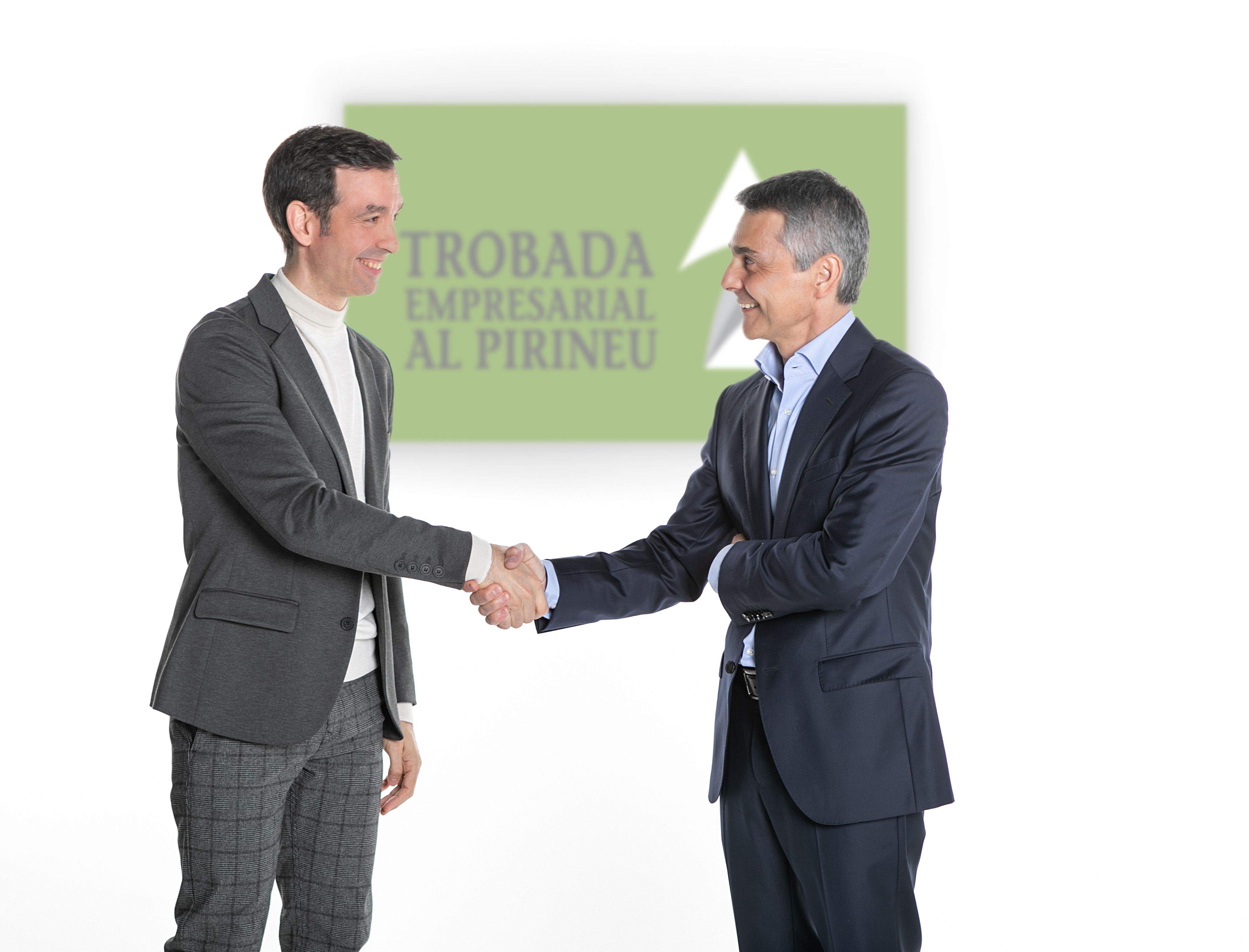 L'anterior president, Vicenç Voltes, i el nou, Josep Serveto.