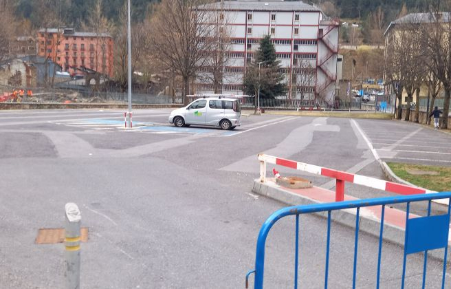 L'aparcament d'Encamp ja està tancat als cotxes.
