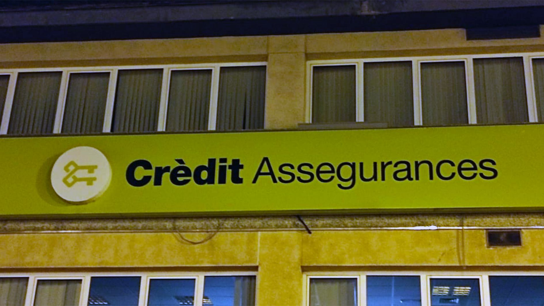 Rètol de Crèdit Assegurances.
