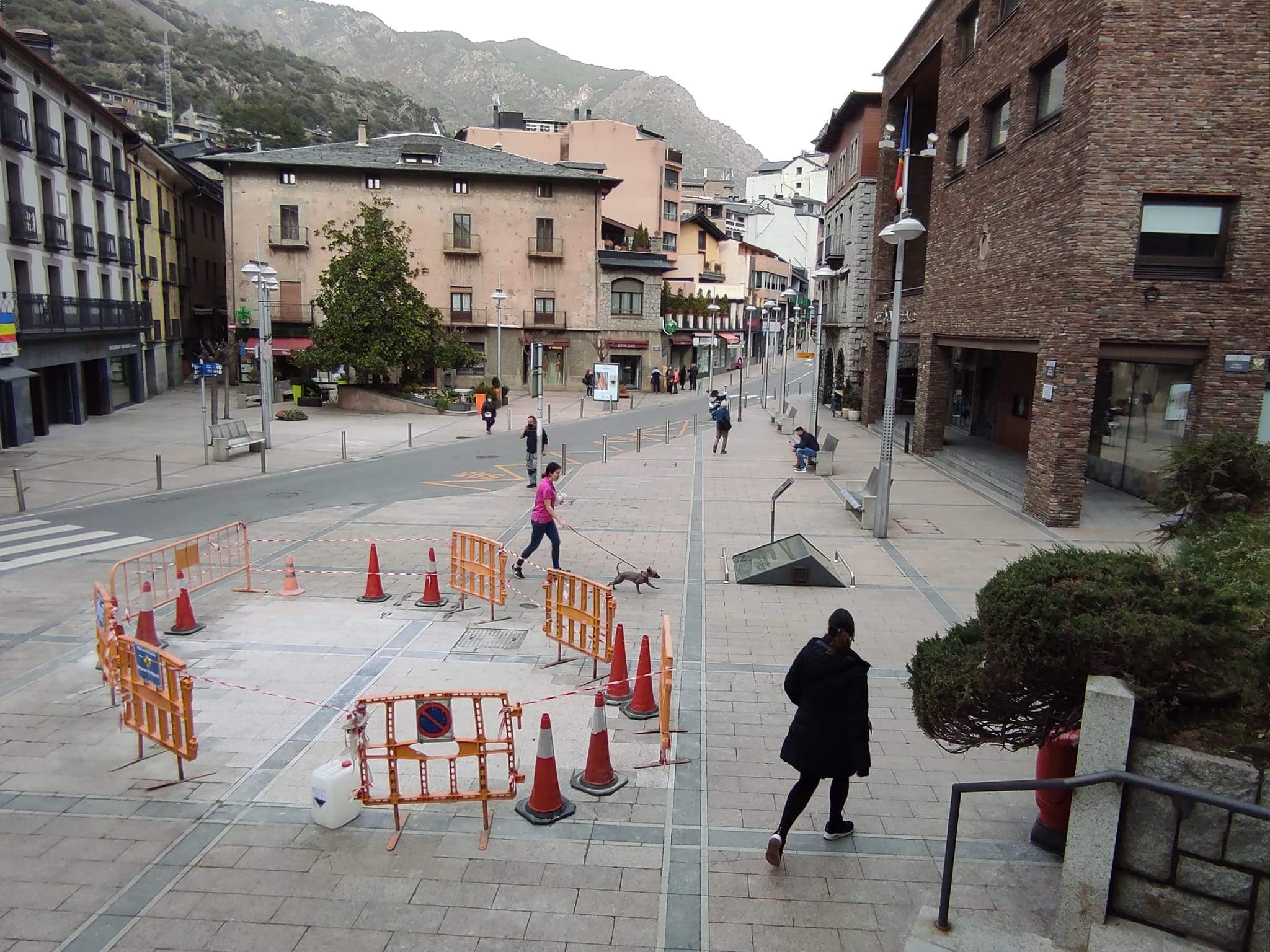 Estat de l'espai aquesta tarda.