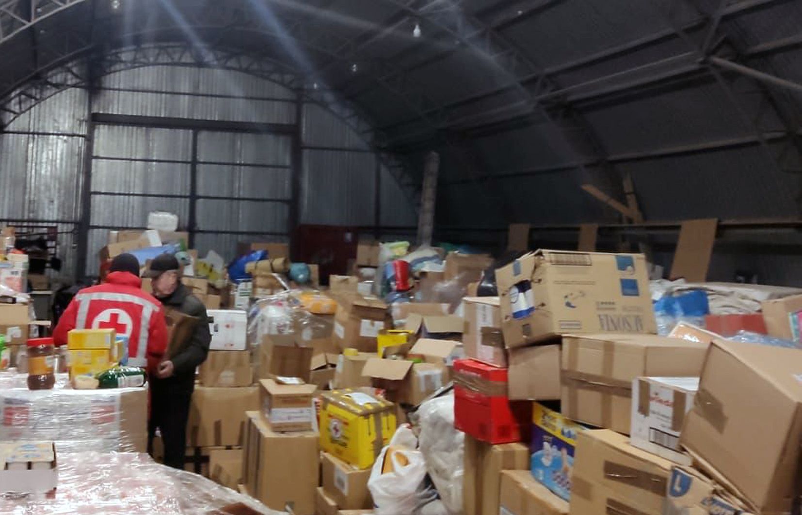 Un dels magatzems on hauria deixat material el comboi.