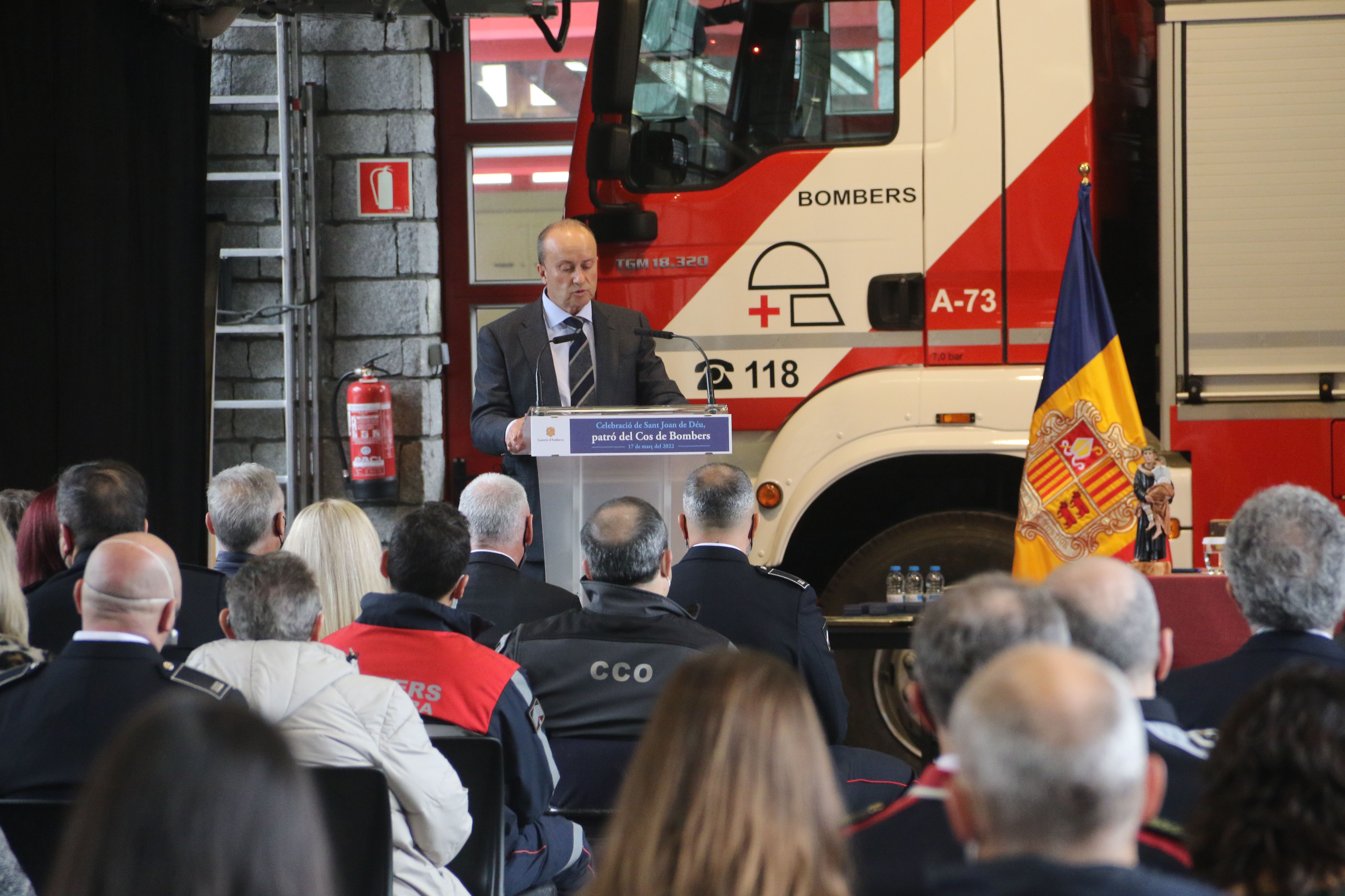 El ministre de Justícia i Interior, Josep Maria Rossell, durant el seu discurs en motiu de la festa patronal dels bombers.