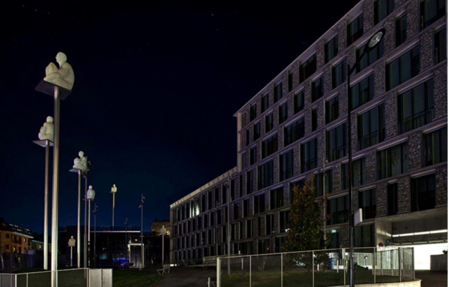 La nova seu del Consell, amb els llums apagats en una edició anterior.