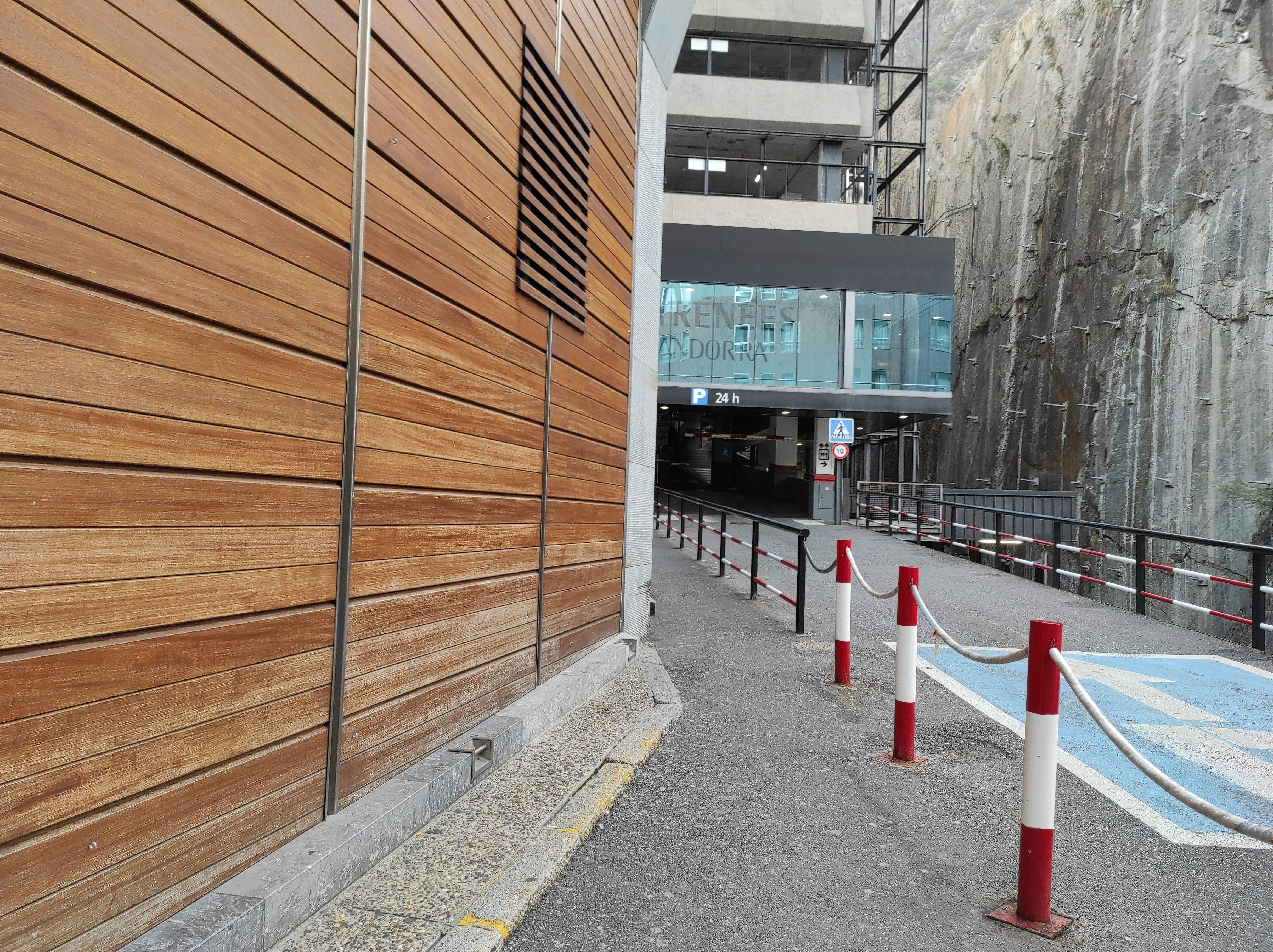 El control es va dur a terme en les immediacions d'un conegut centre comercial de l'avinguda Meritxell.